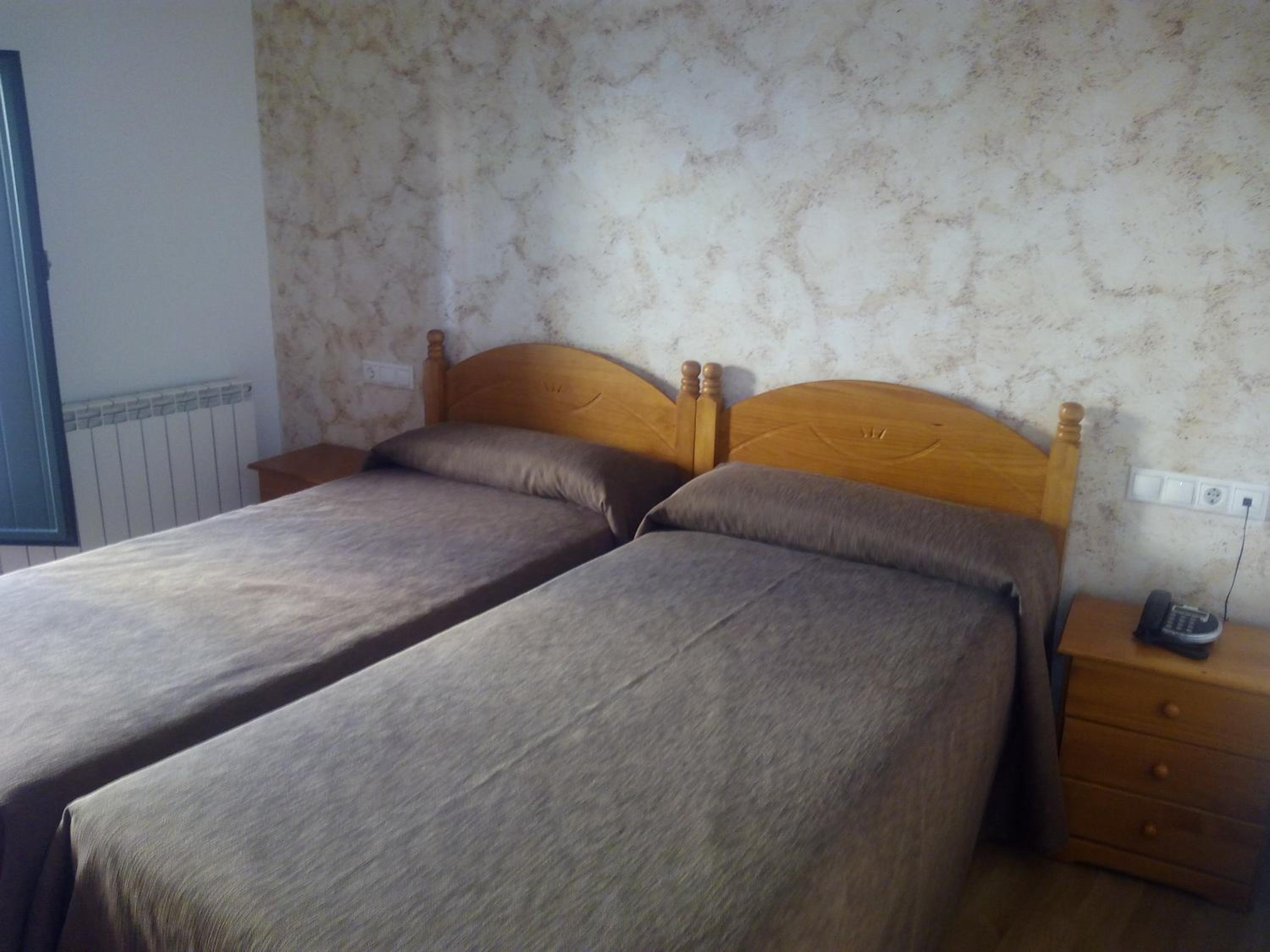 Twin Room - Photo 1