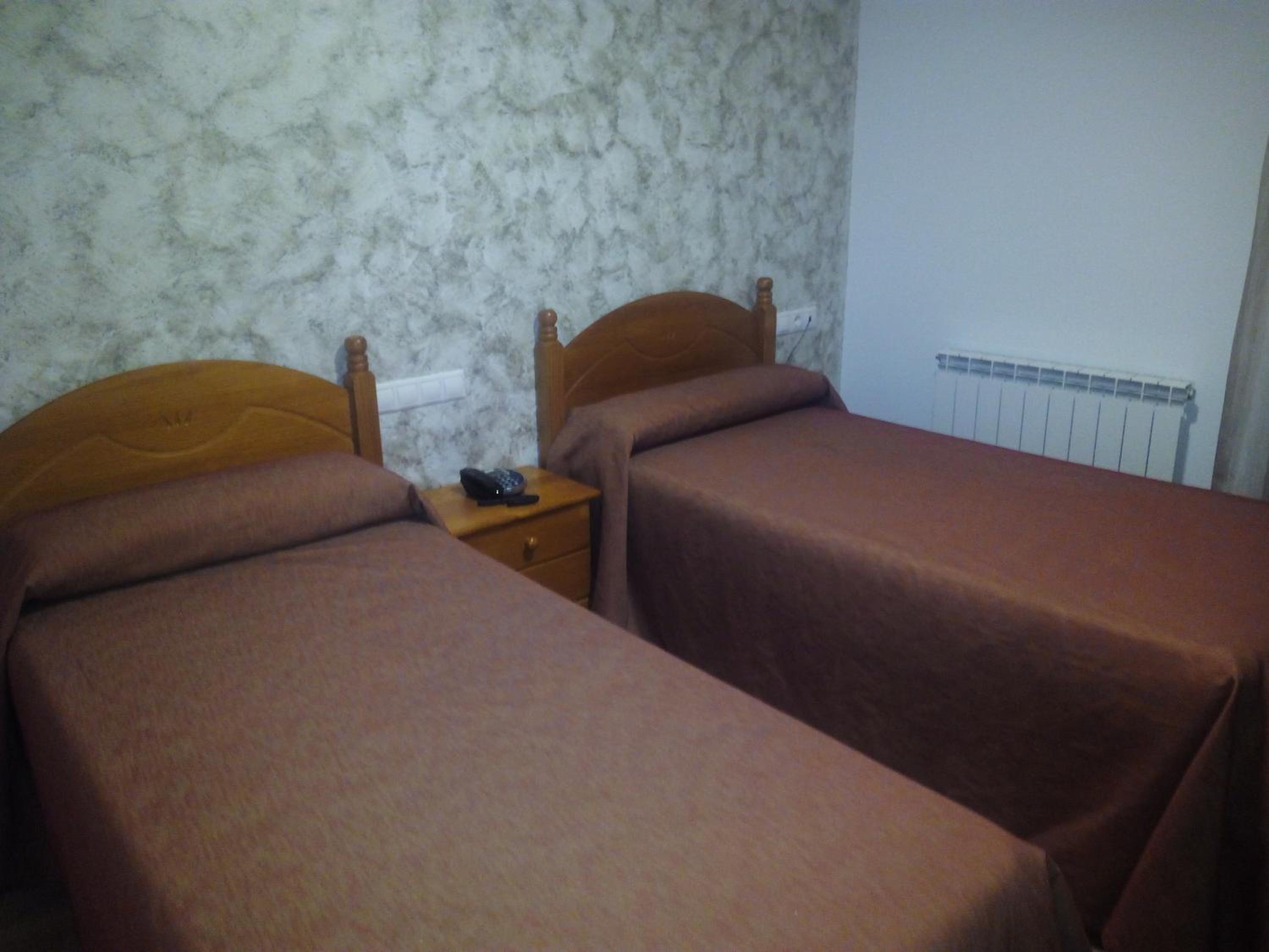 Twin Room - Photo 4