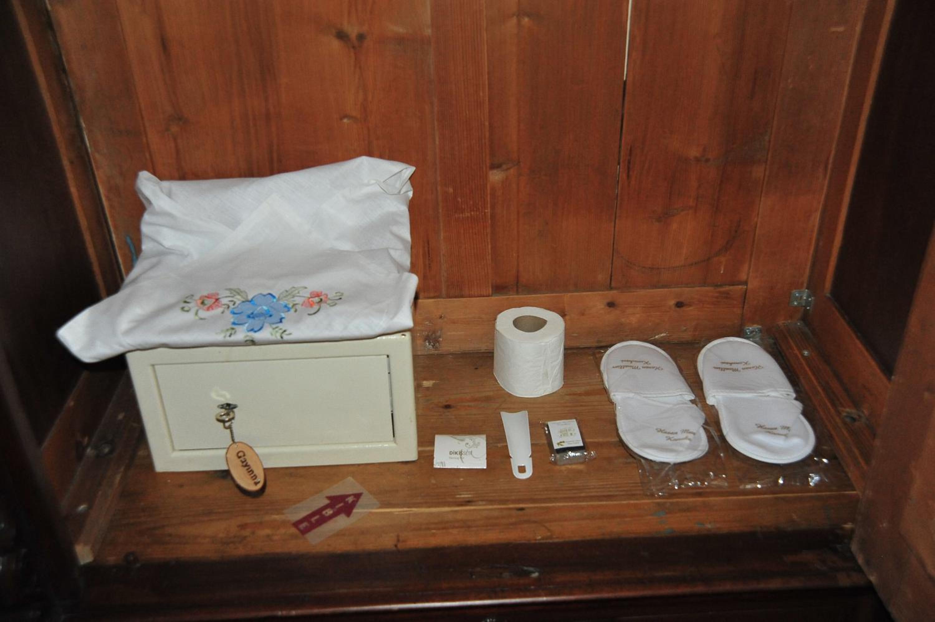 Large Double Room photo 3