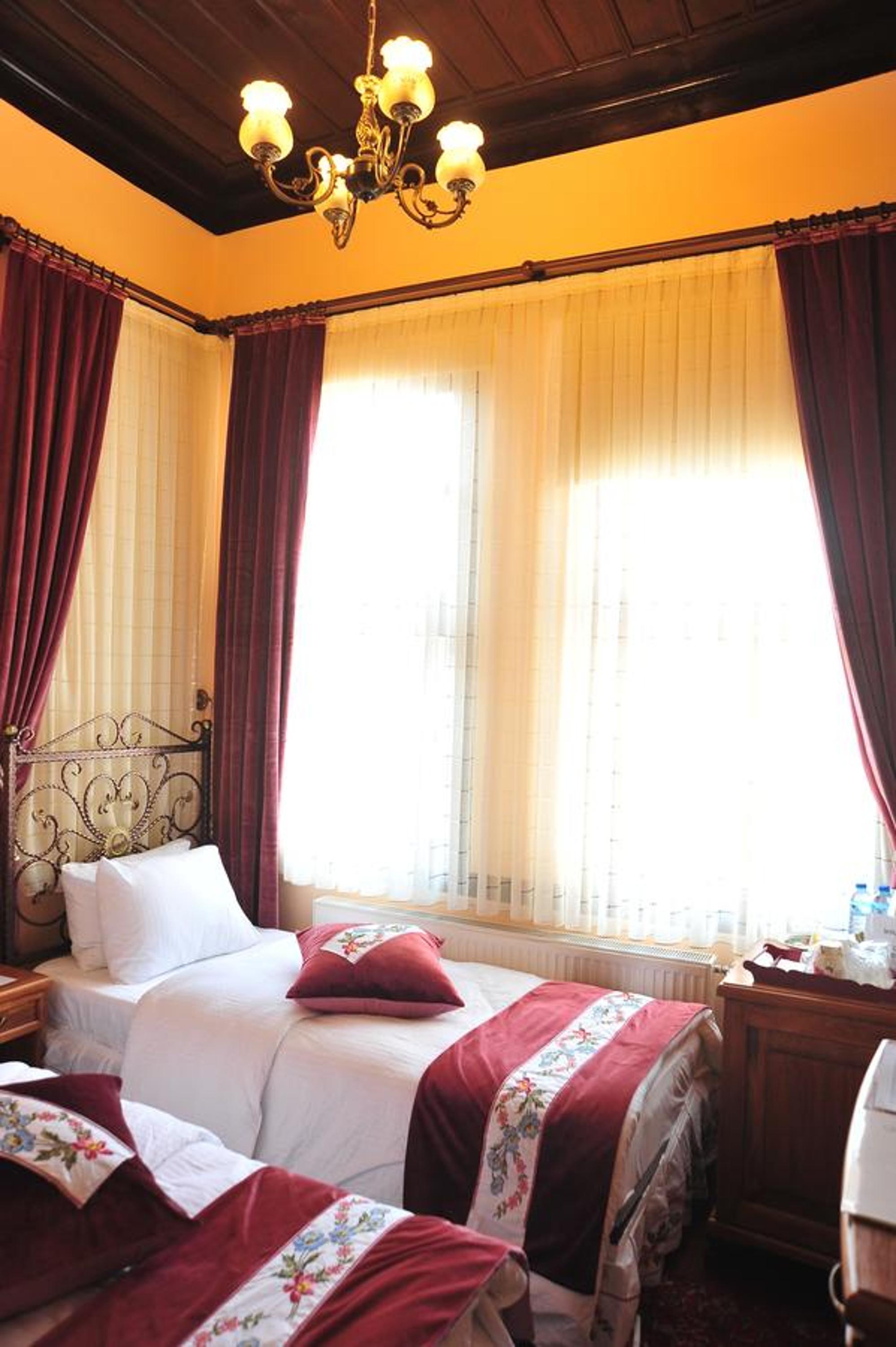 Large Double Room photo 2