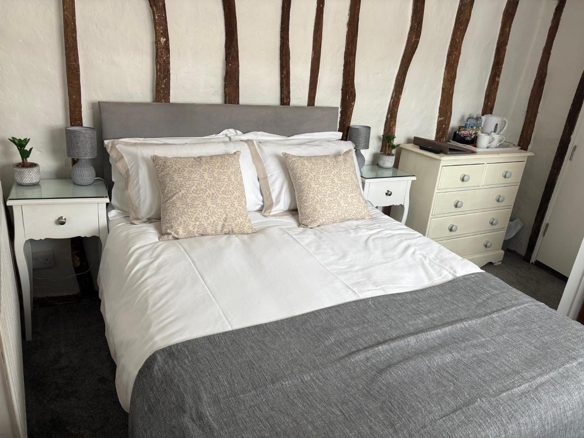 Small Double Room photo 1