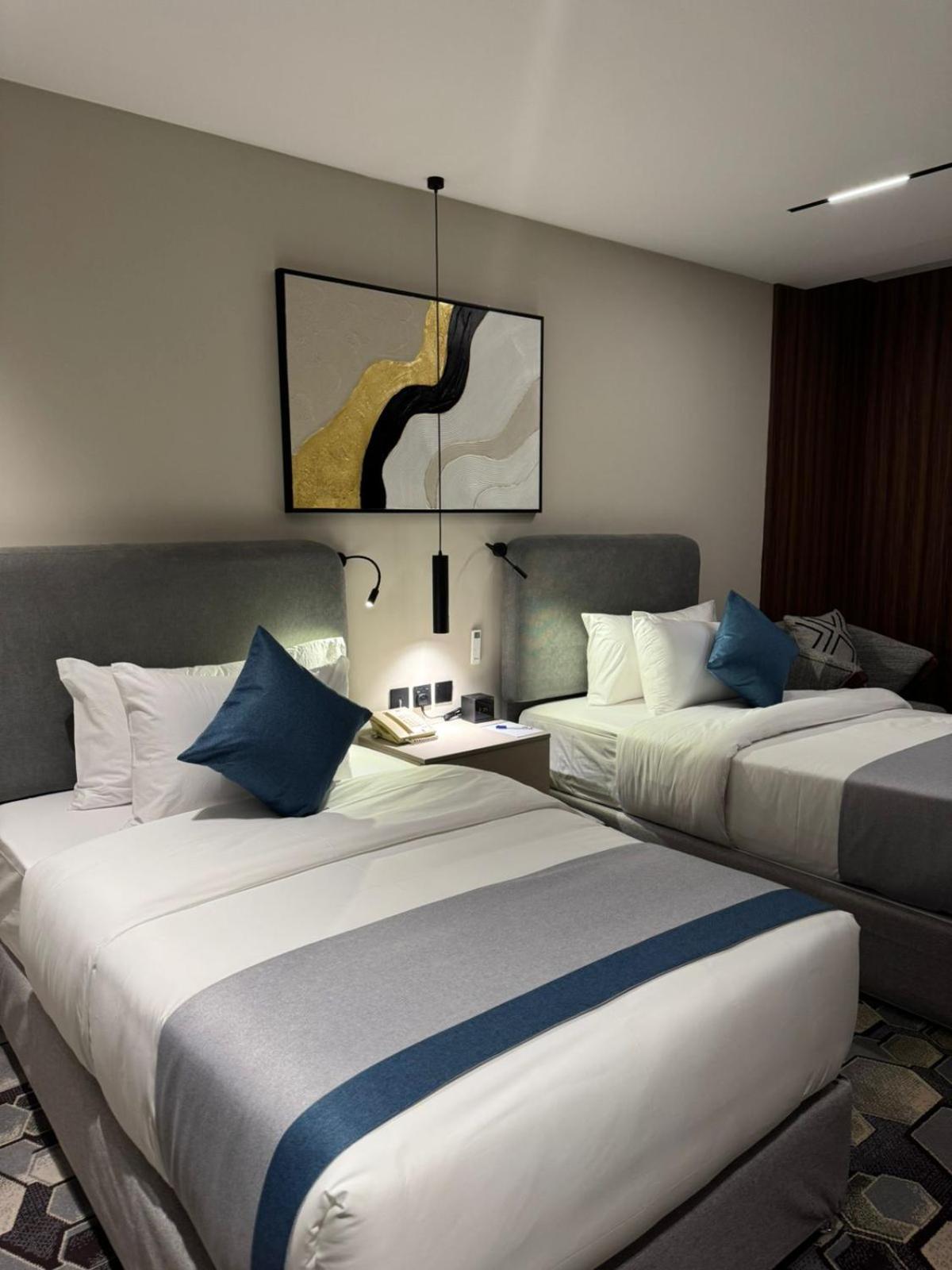 Superior Twin Room photo 2