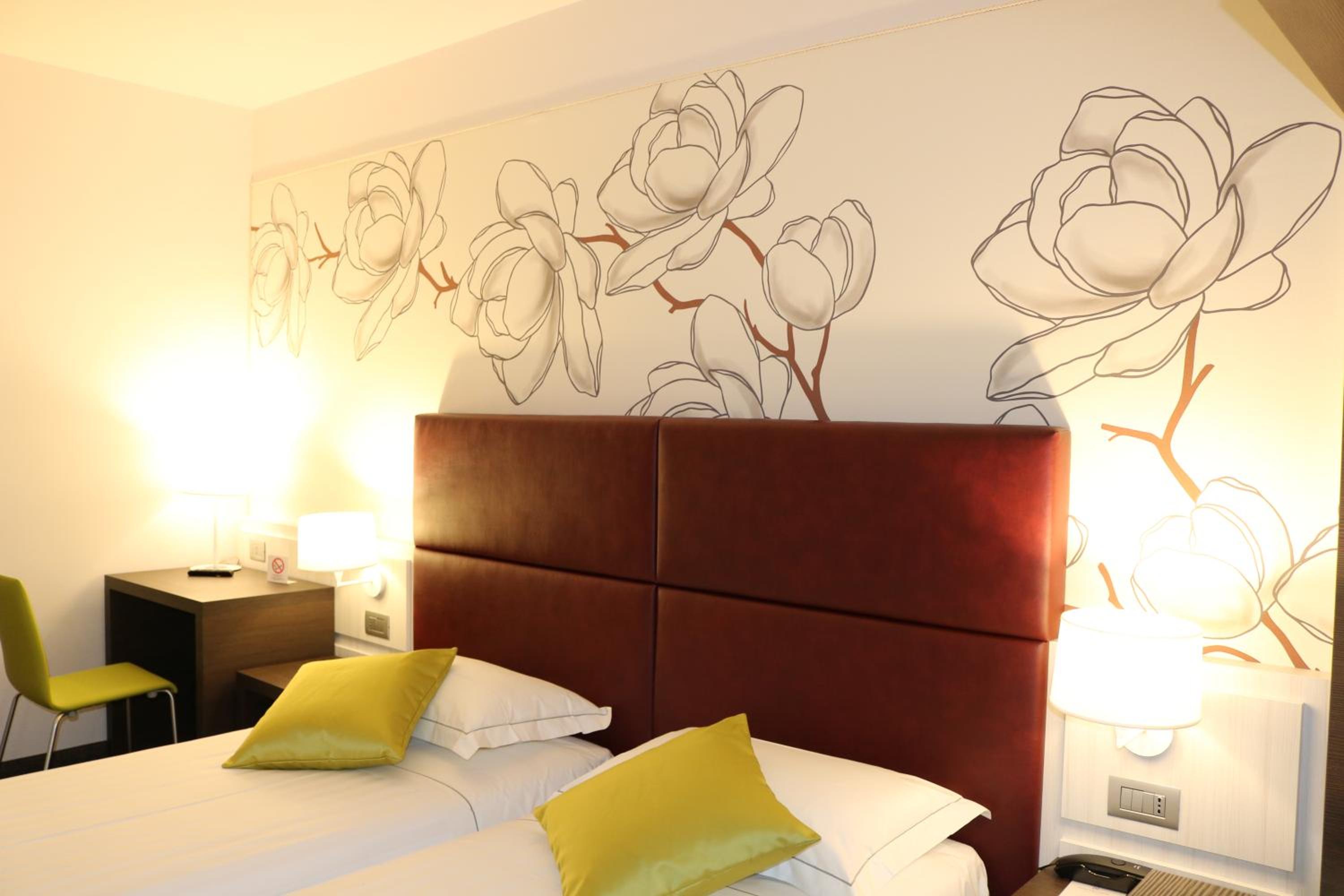 Double or Twin Room - Photo 1