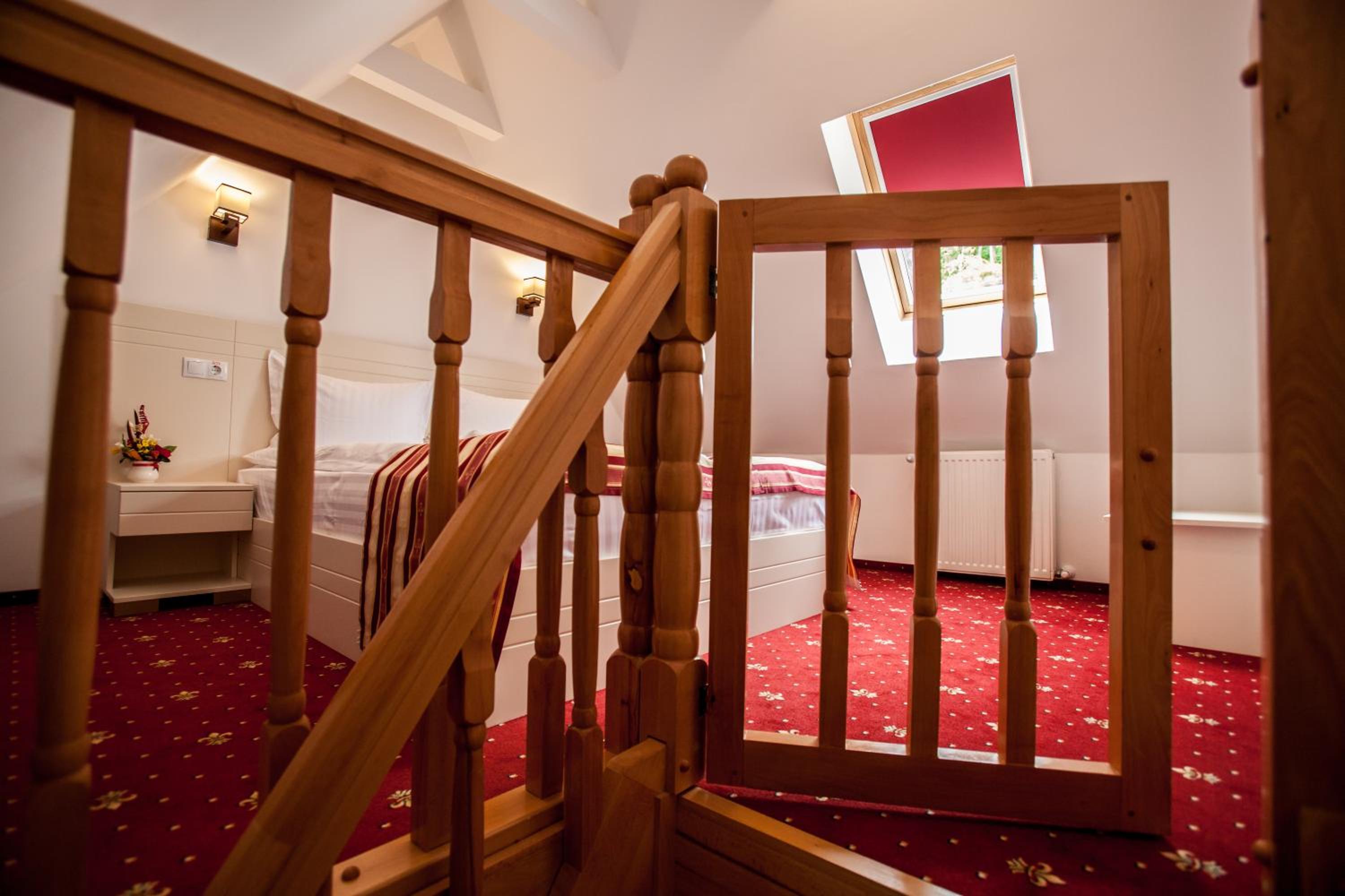 Duplex Suite - Photo 5