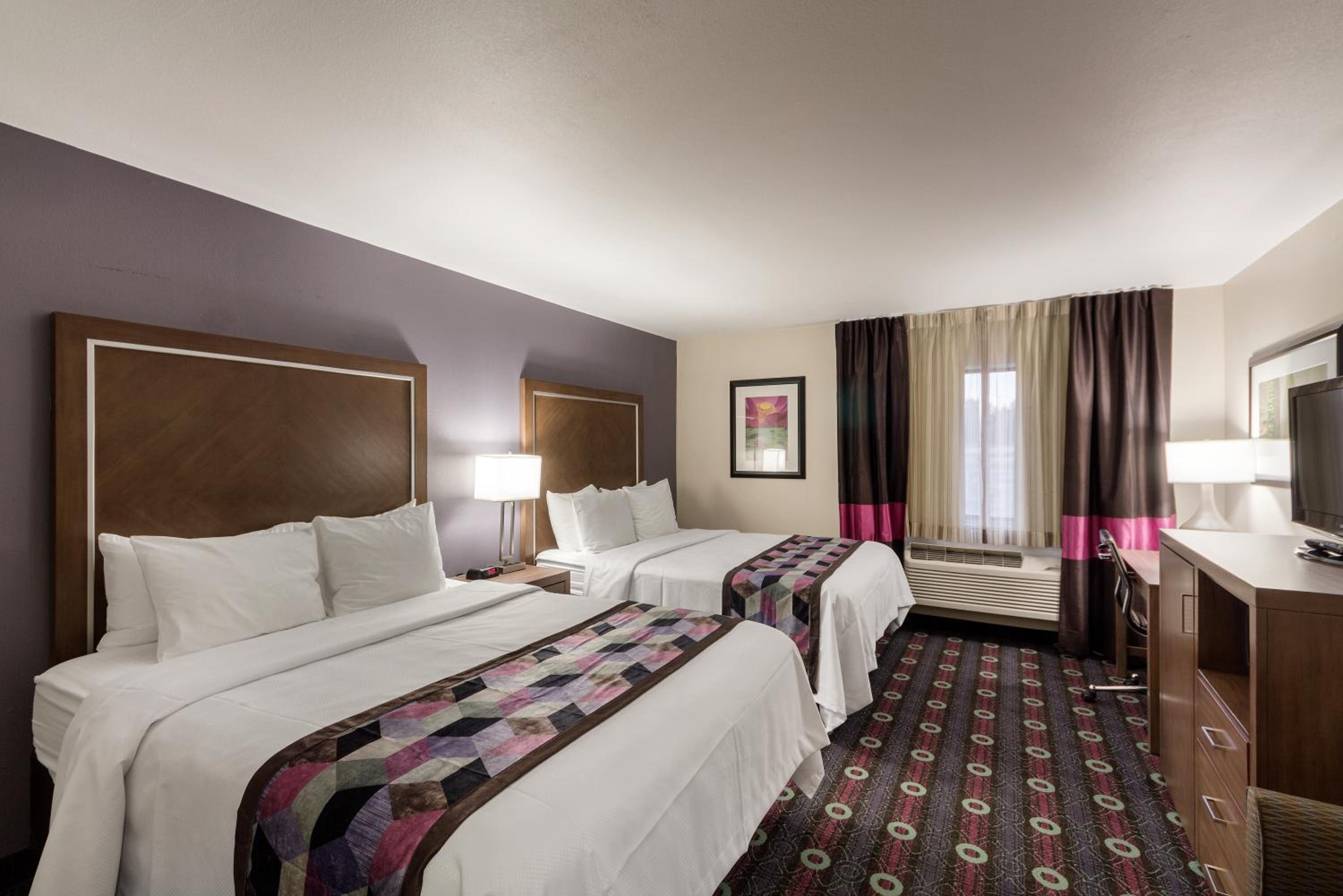 Double Room with Two Double Beds - Non-Smoking - Photo 4