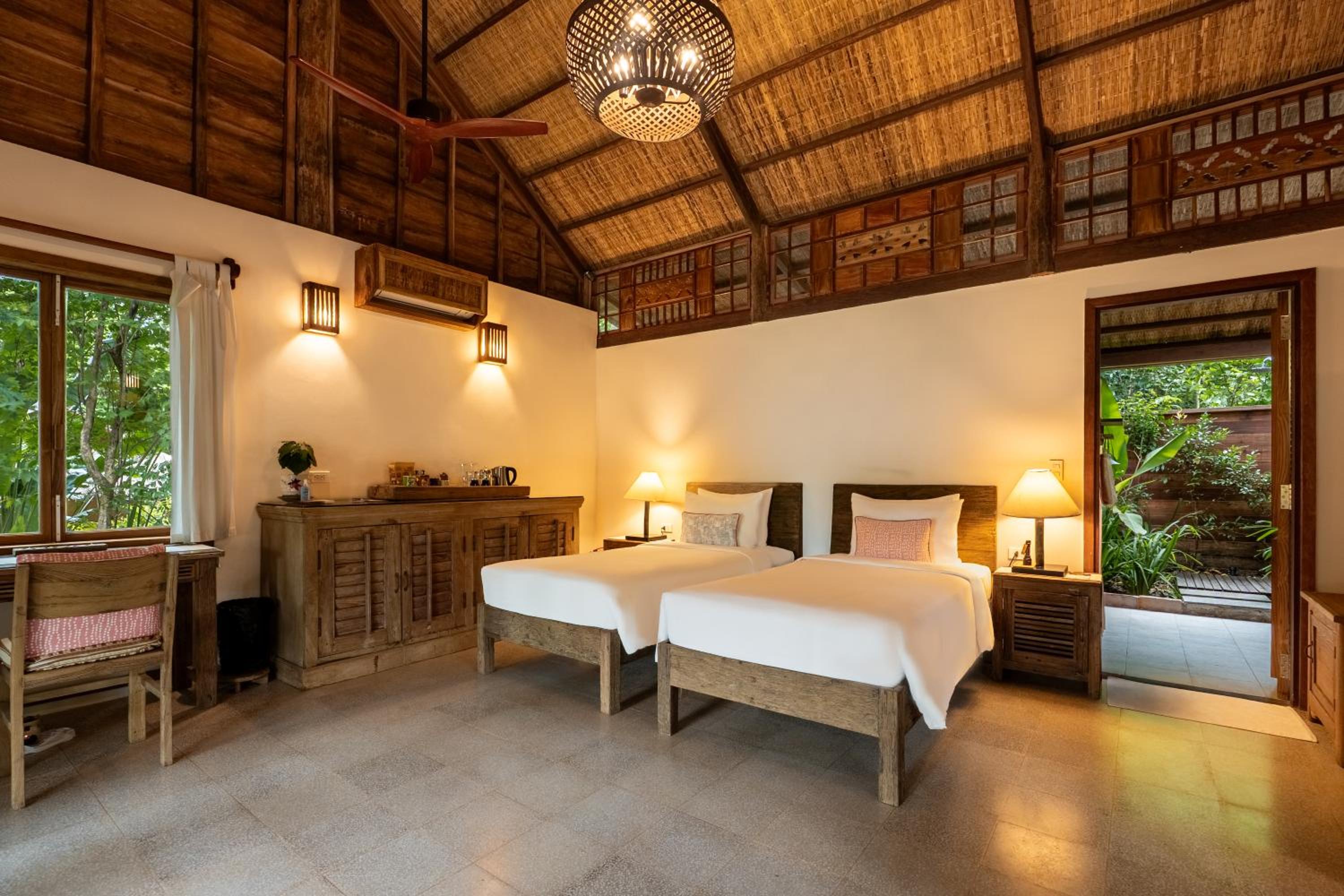 Premium Plantation Sea view Bungalow with AC photo 2