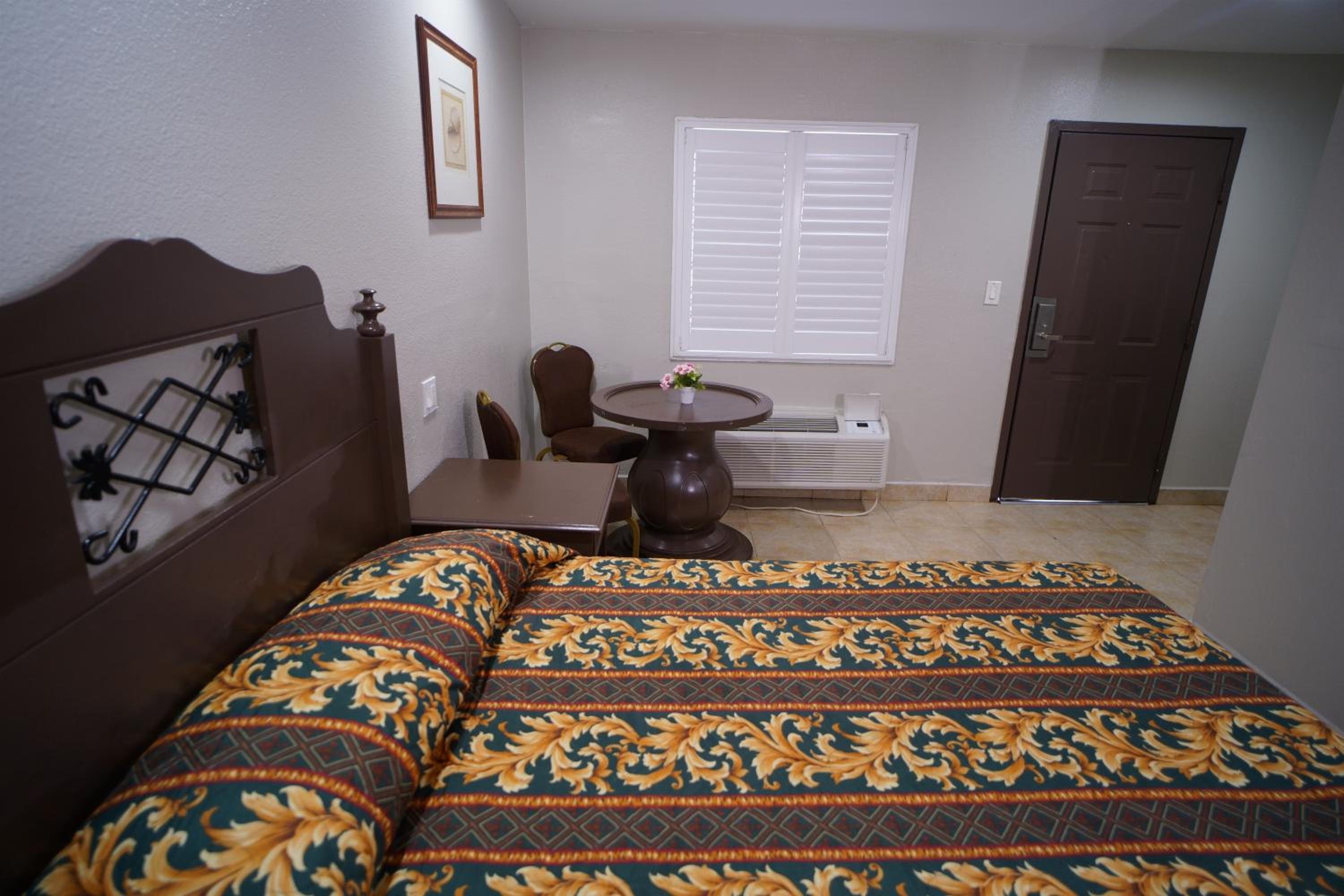 Single Room photo 3