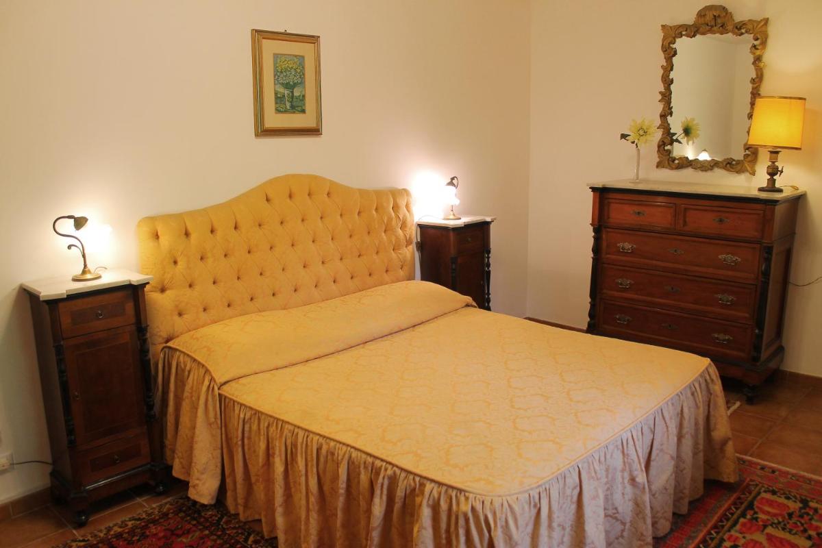 Superior Two-Bedroom House (Yellow House) photo 2