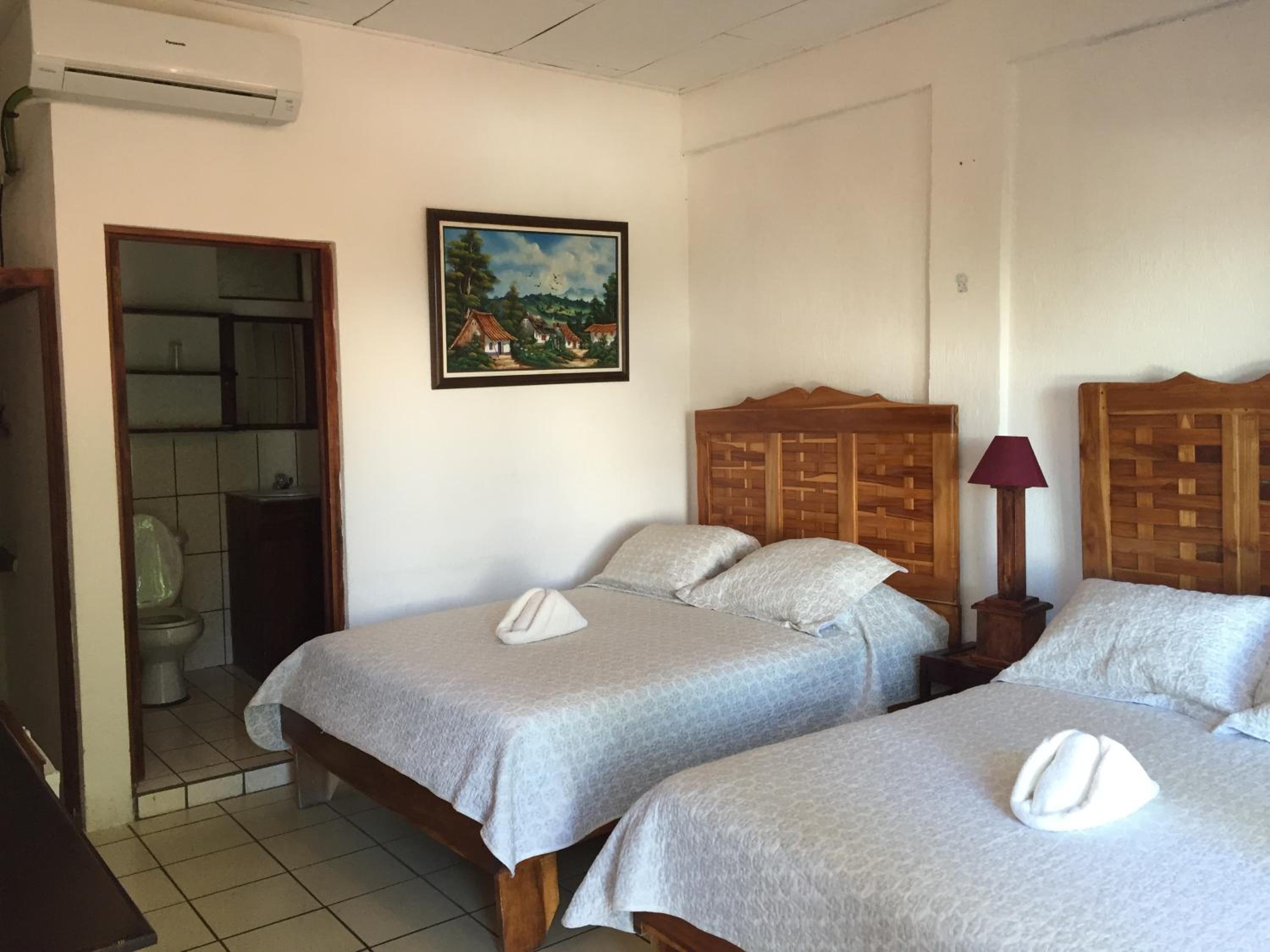 Quadruple with Two Double Beds photo 2