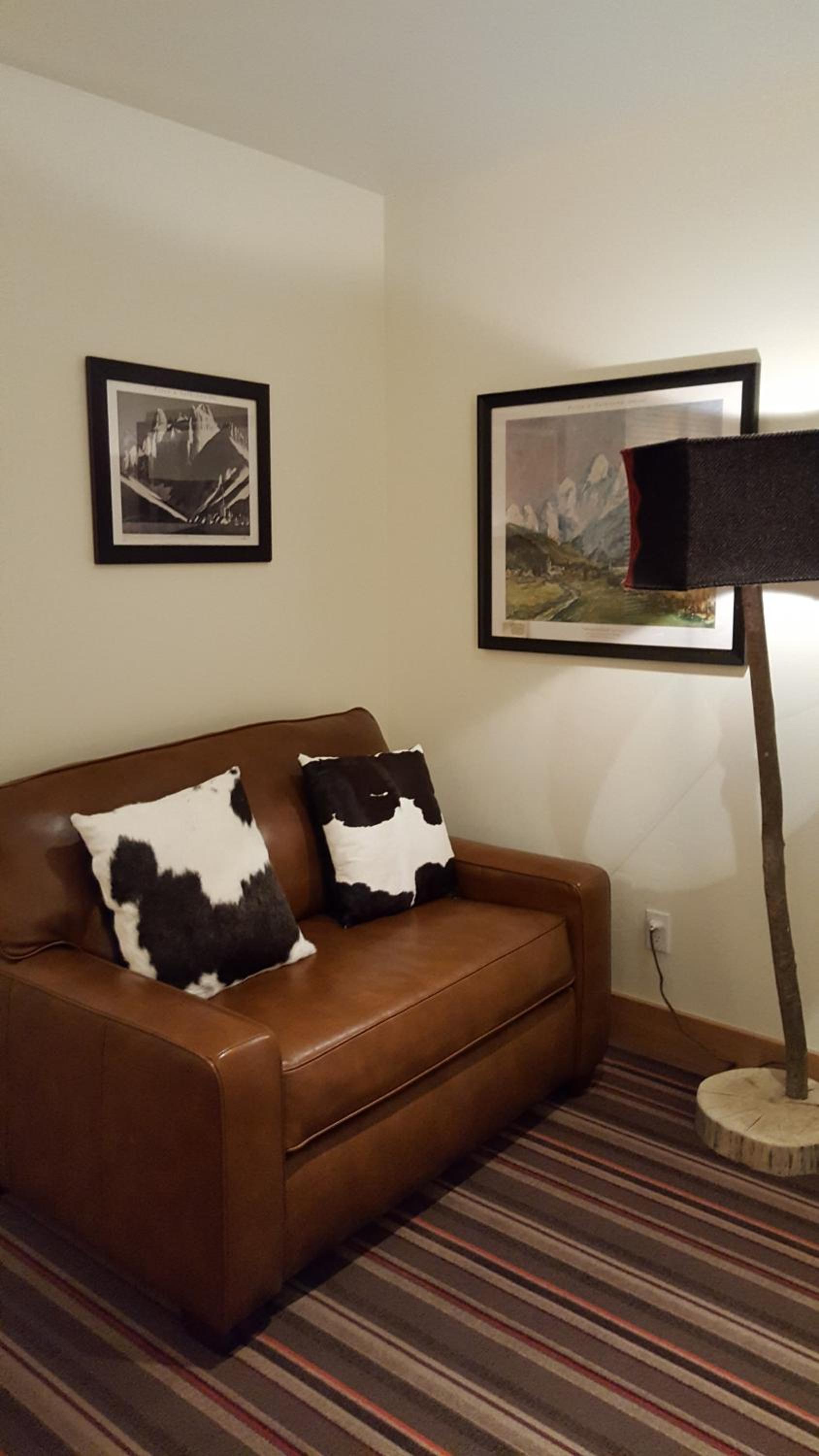 Deluxe King Room - Photo 2