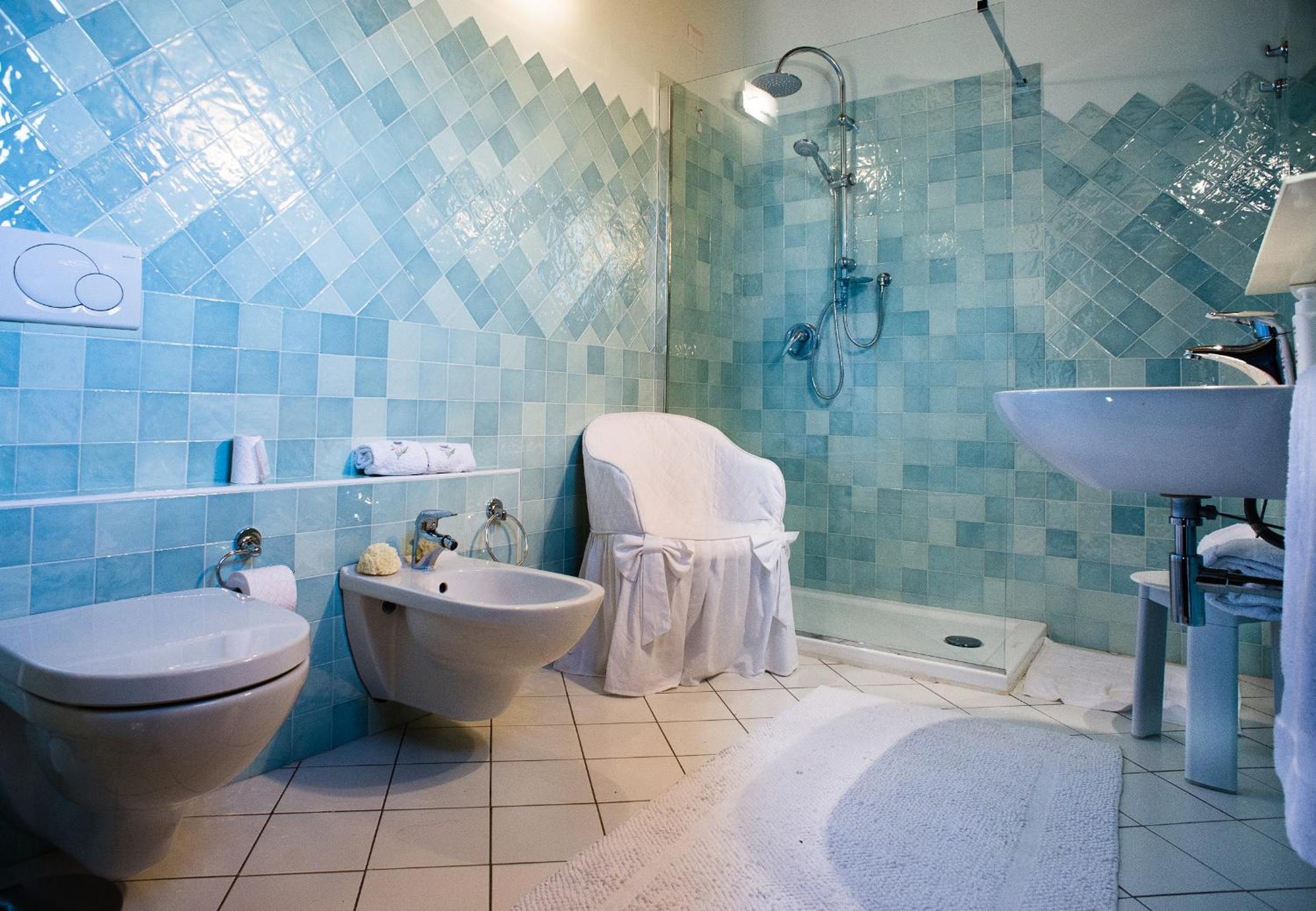 Large Double Room photo 2