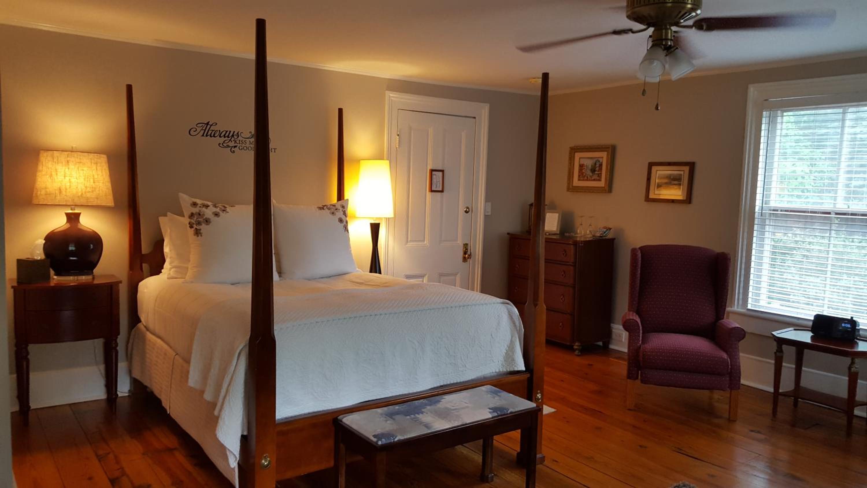 Deluxe Queen Room photo 2