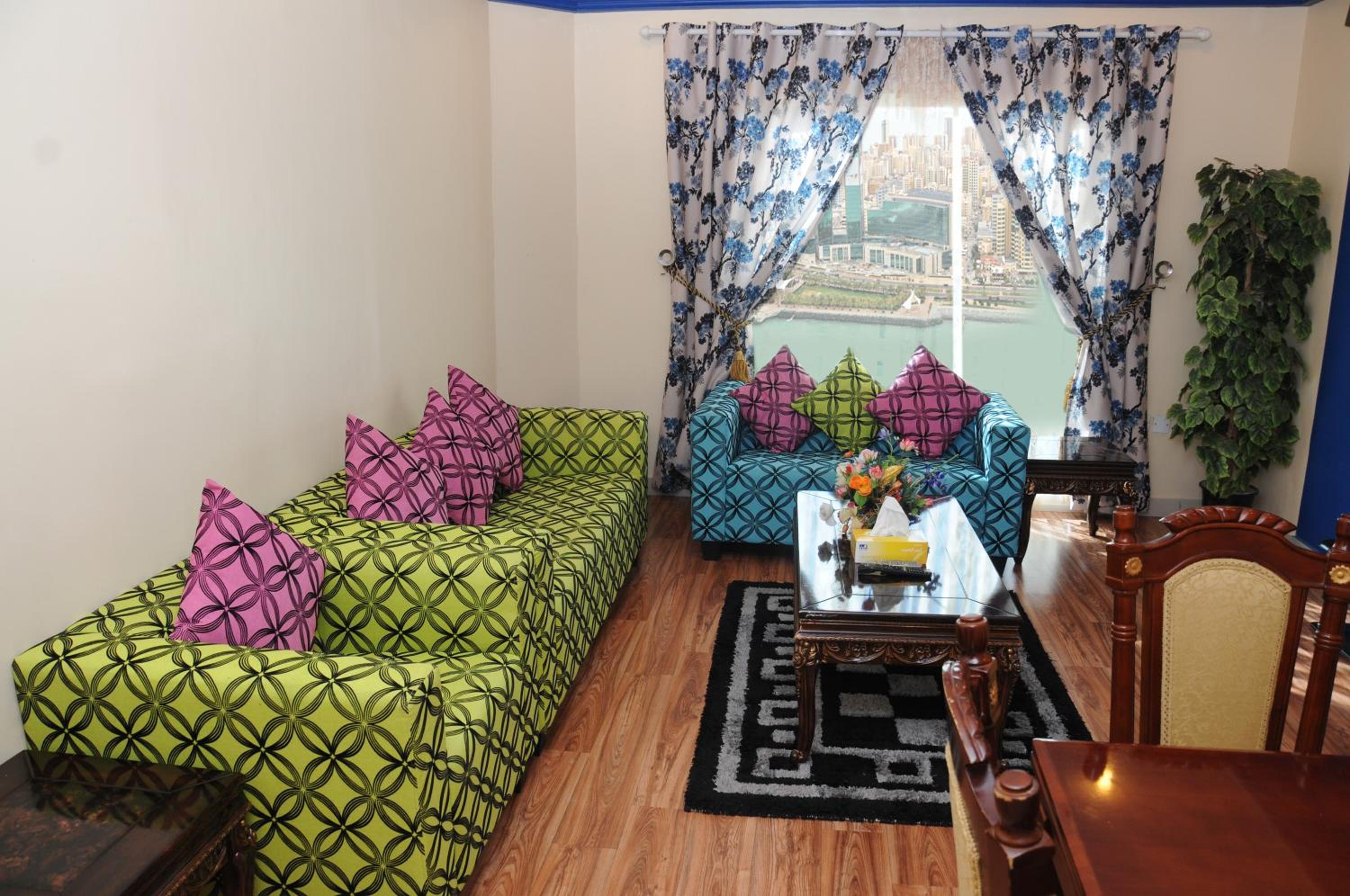 Deluxe Two-Bedroom Apartment - Photo 17