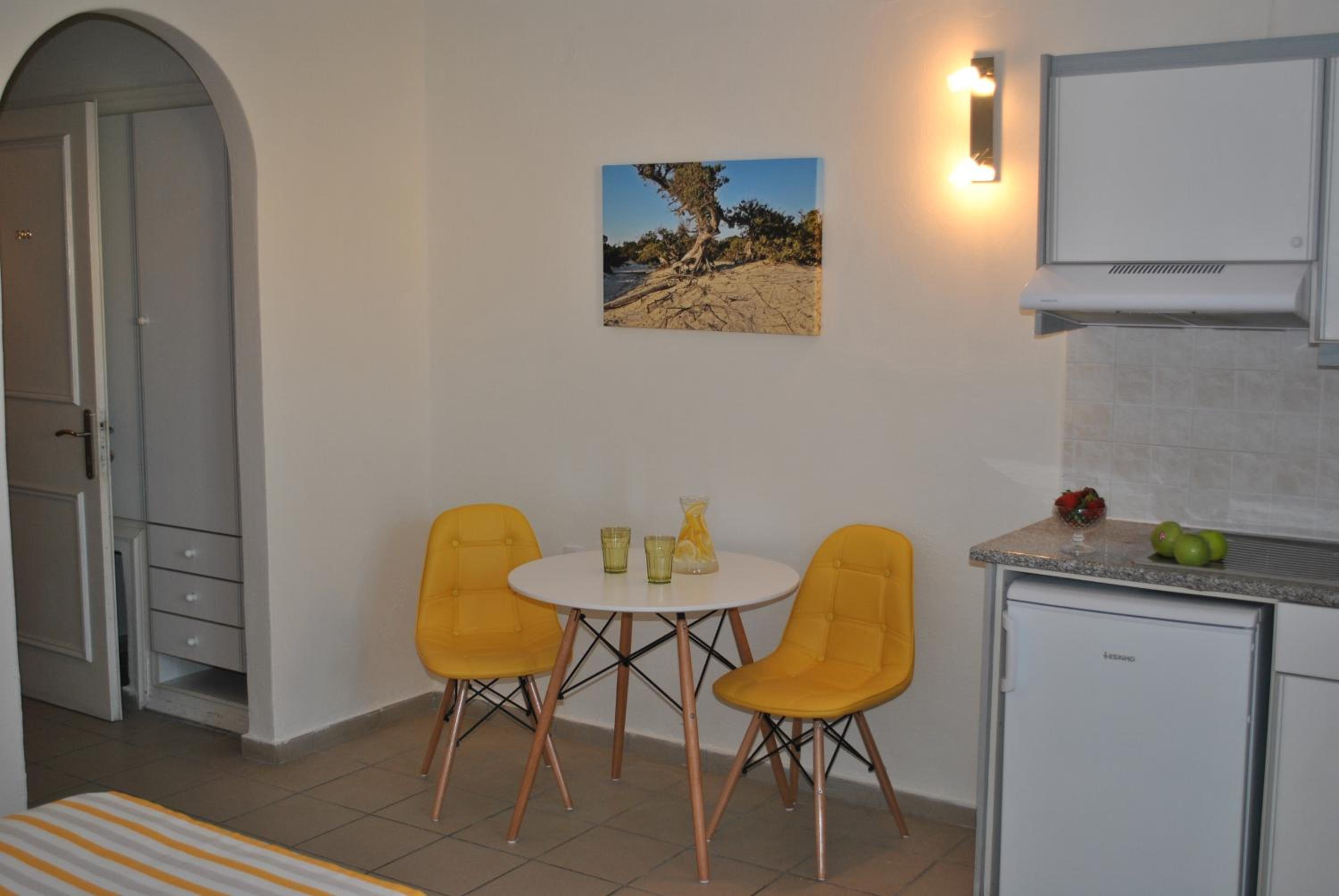 Studio with Side Sea View photo 3