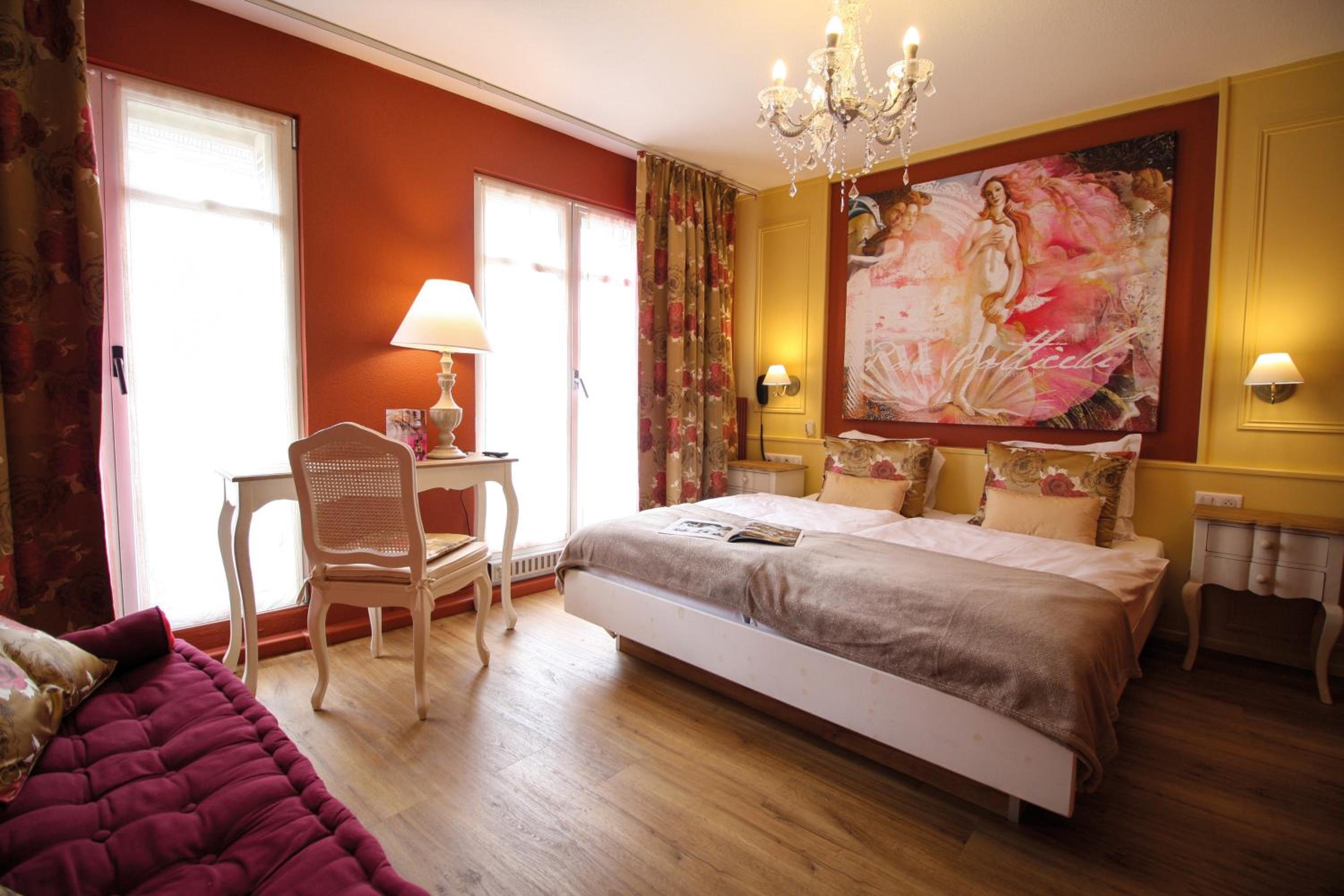 Twin Room - Photo 1