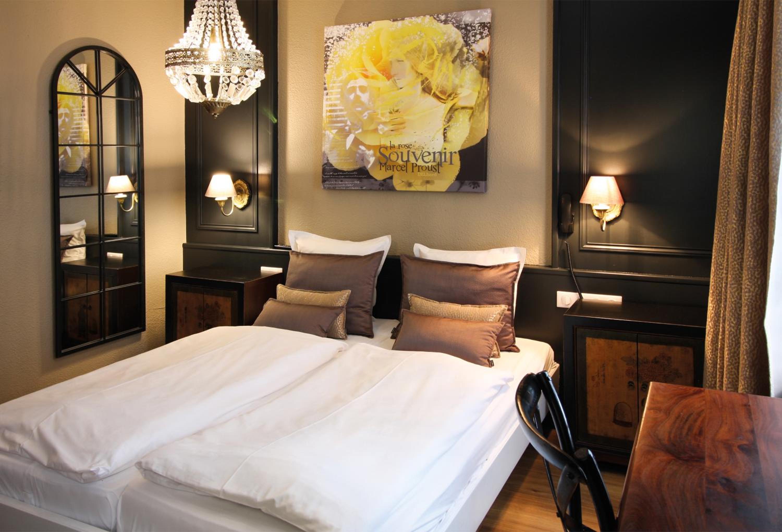 Double Room - Photo 13