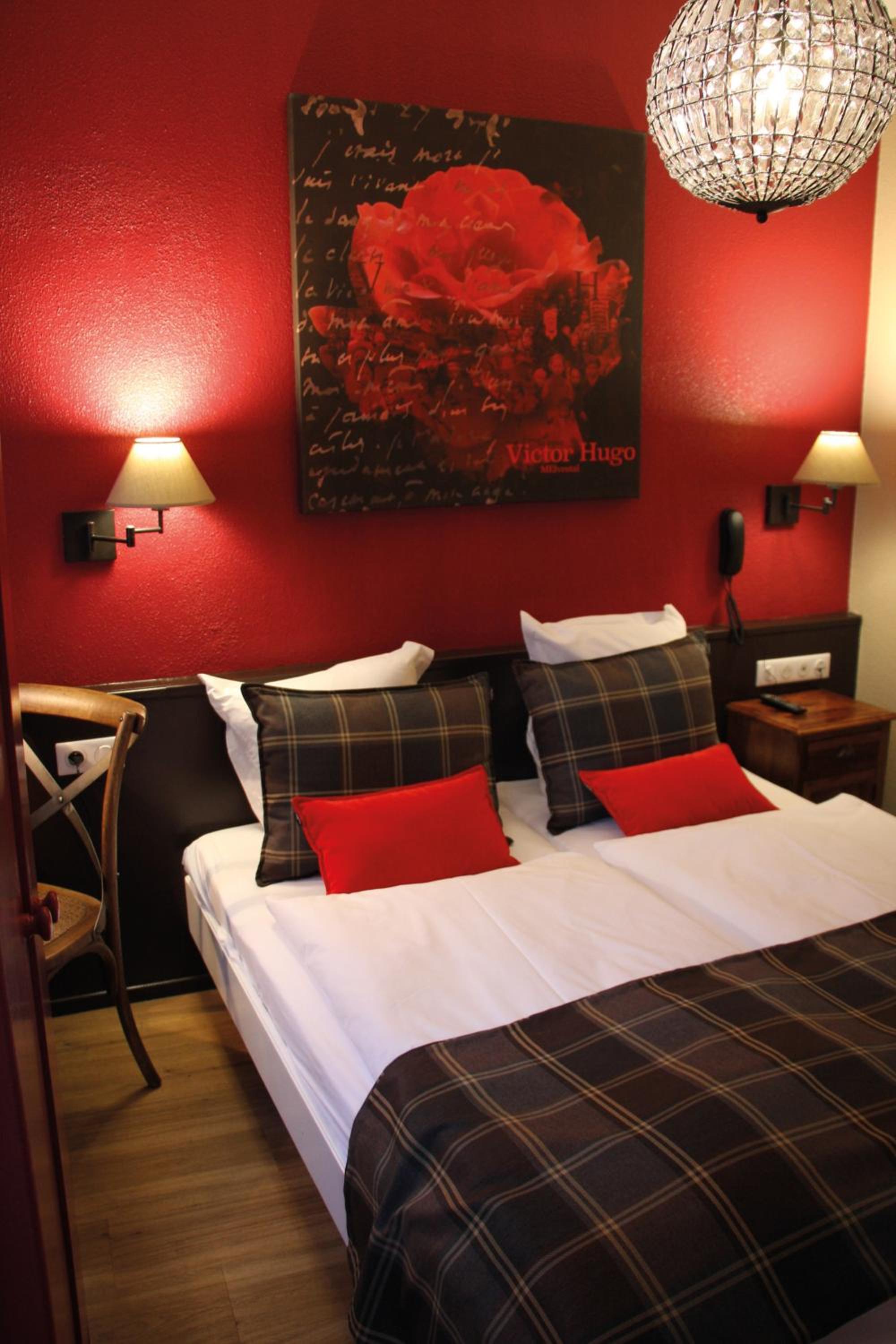 Double Room - Photo 9