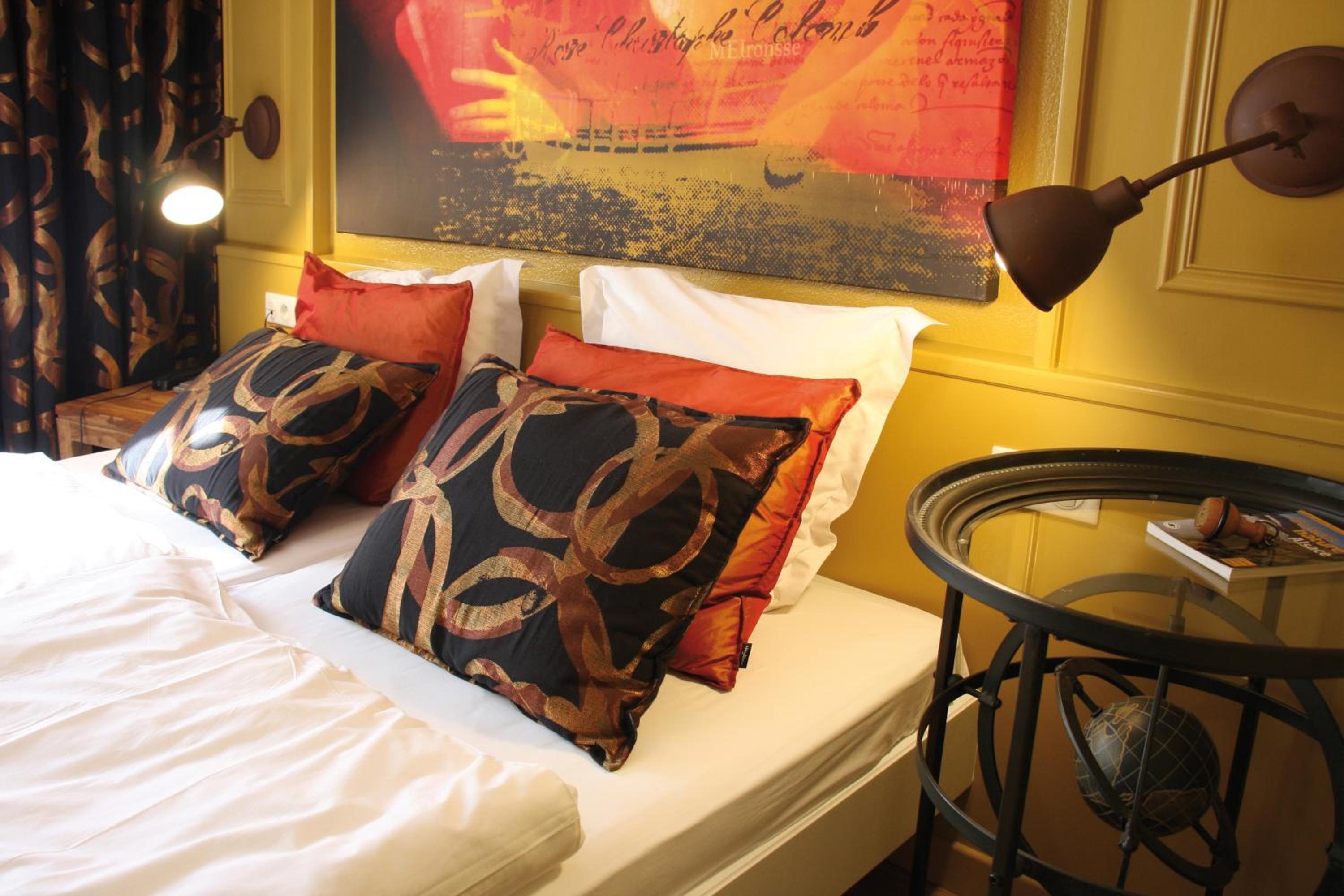 Twin Room - Photo 22
