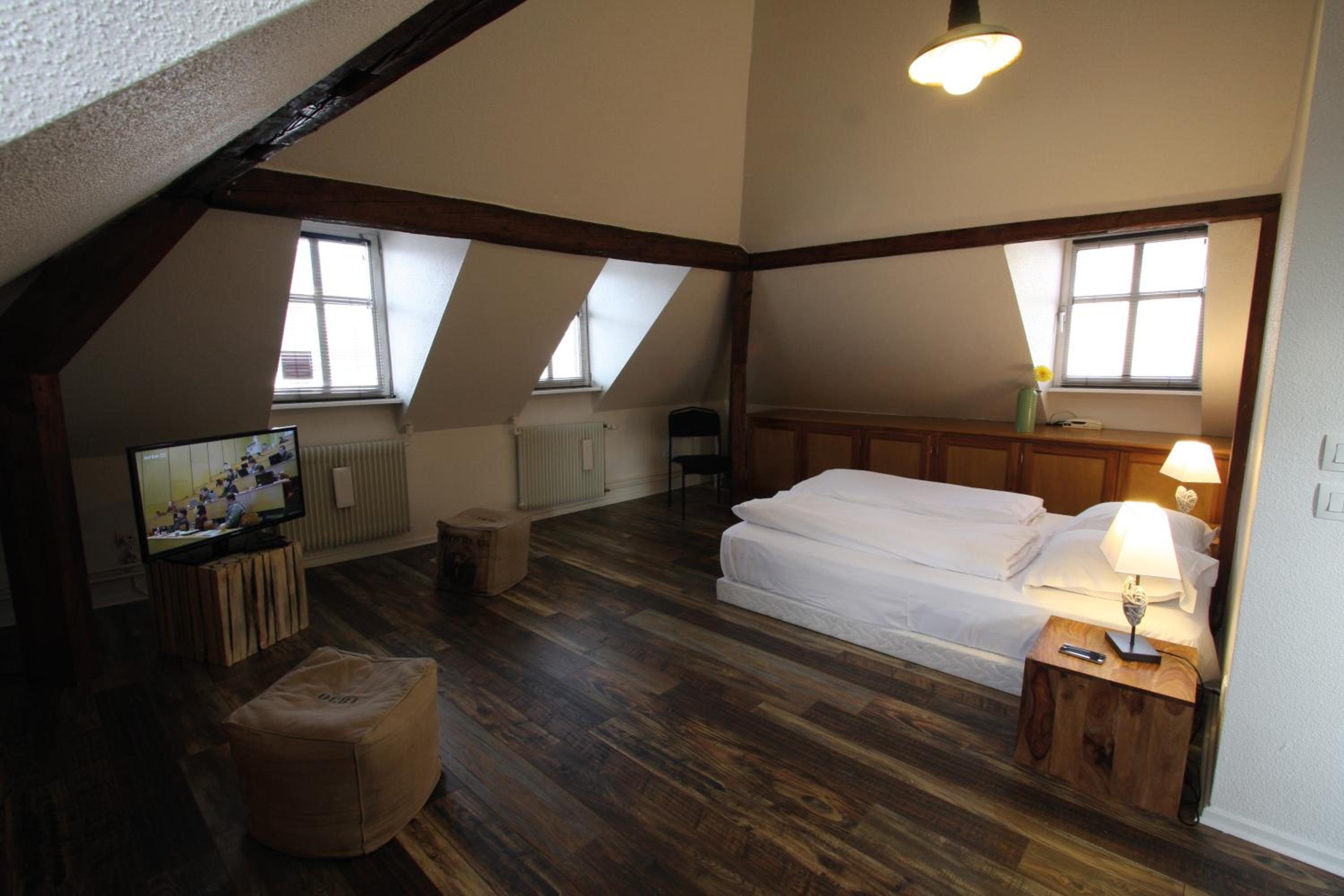 Suite - Photo 5