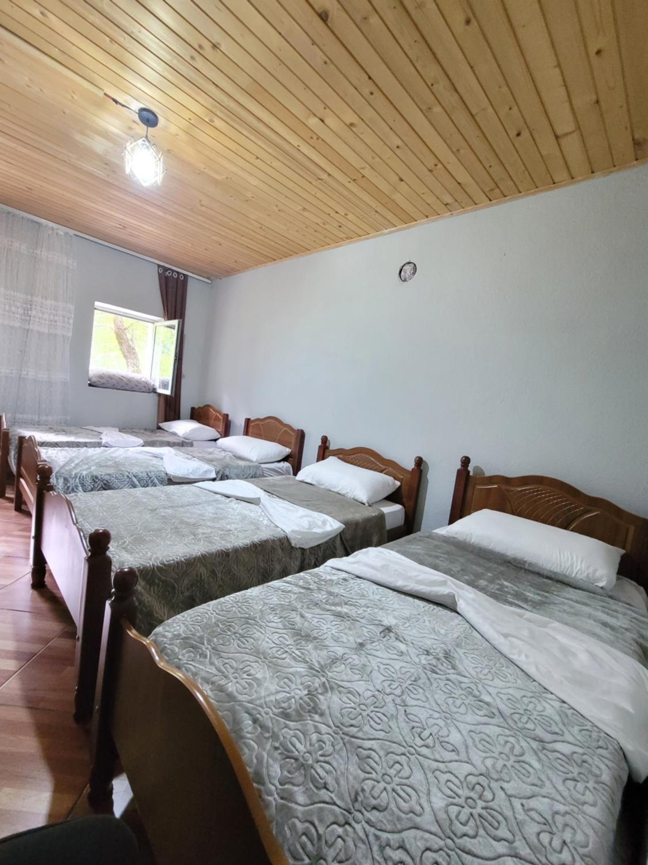 One-Bedroom House photo 2