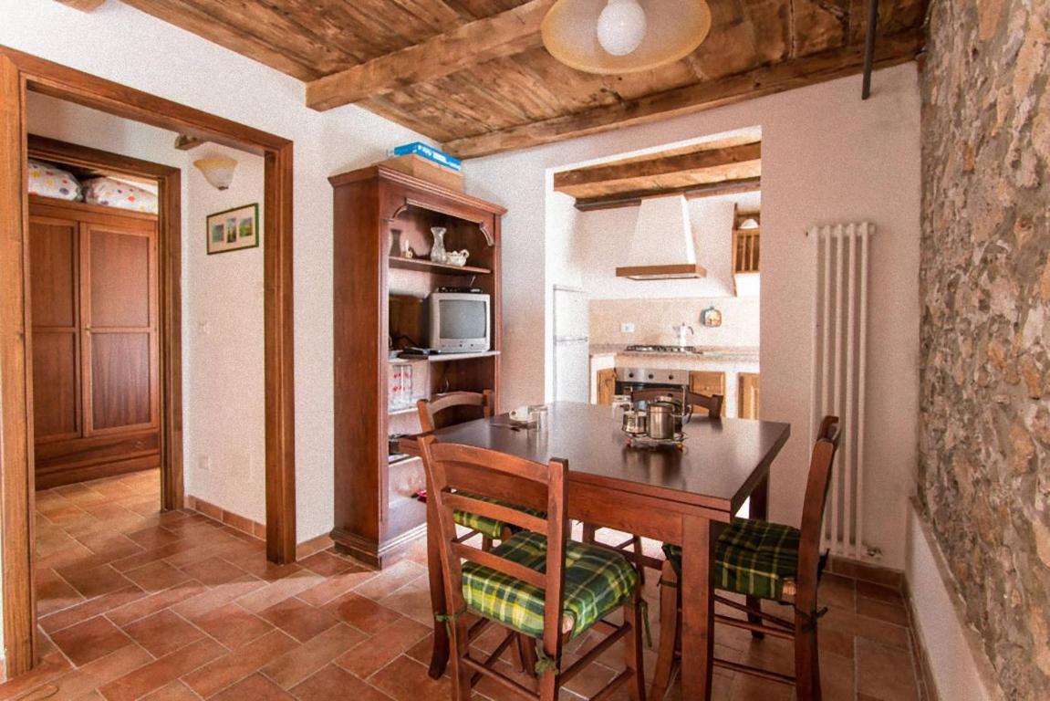 One-Bedroom House photo 3