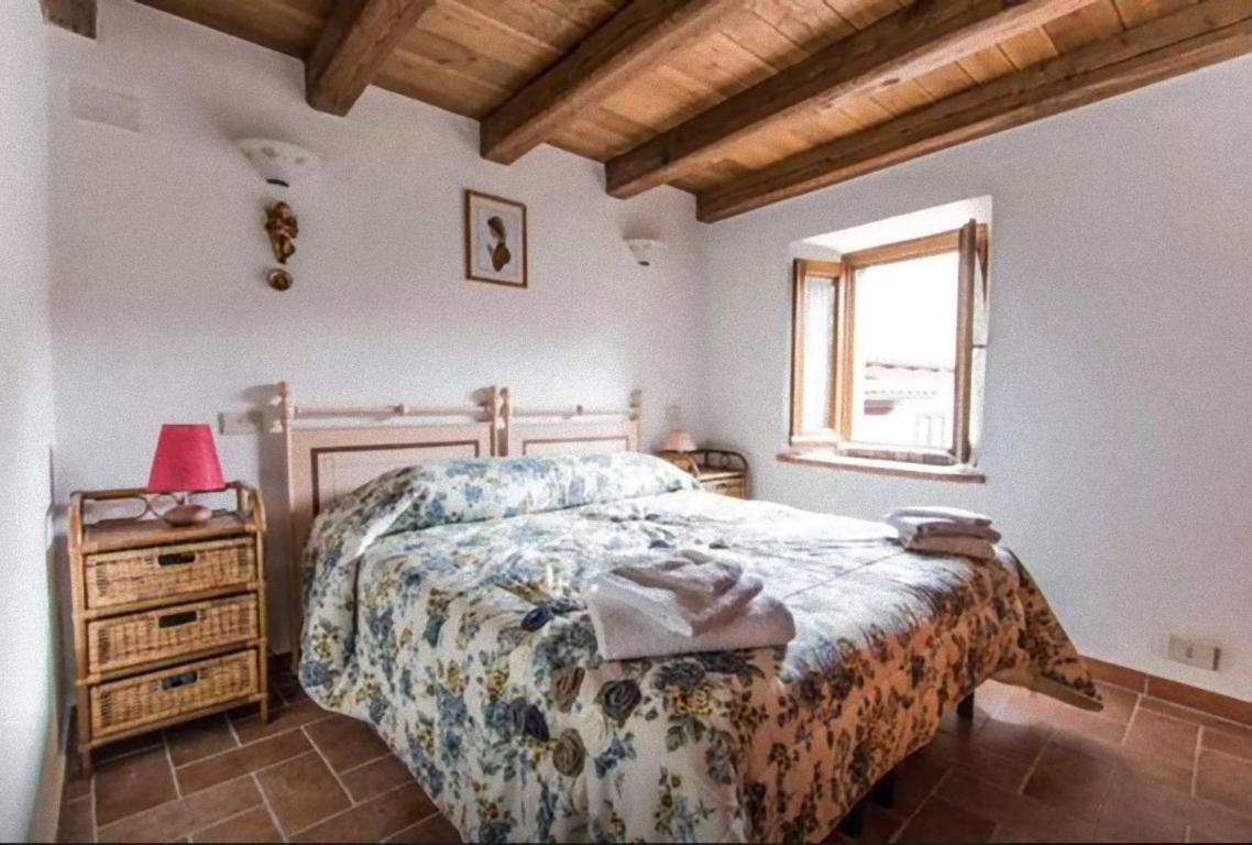Three-Bedroom House photo 3
