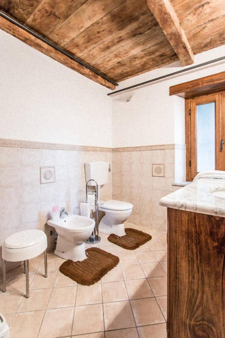One-Bedroom House photo 2