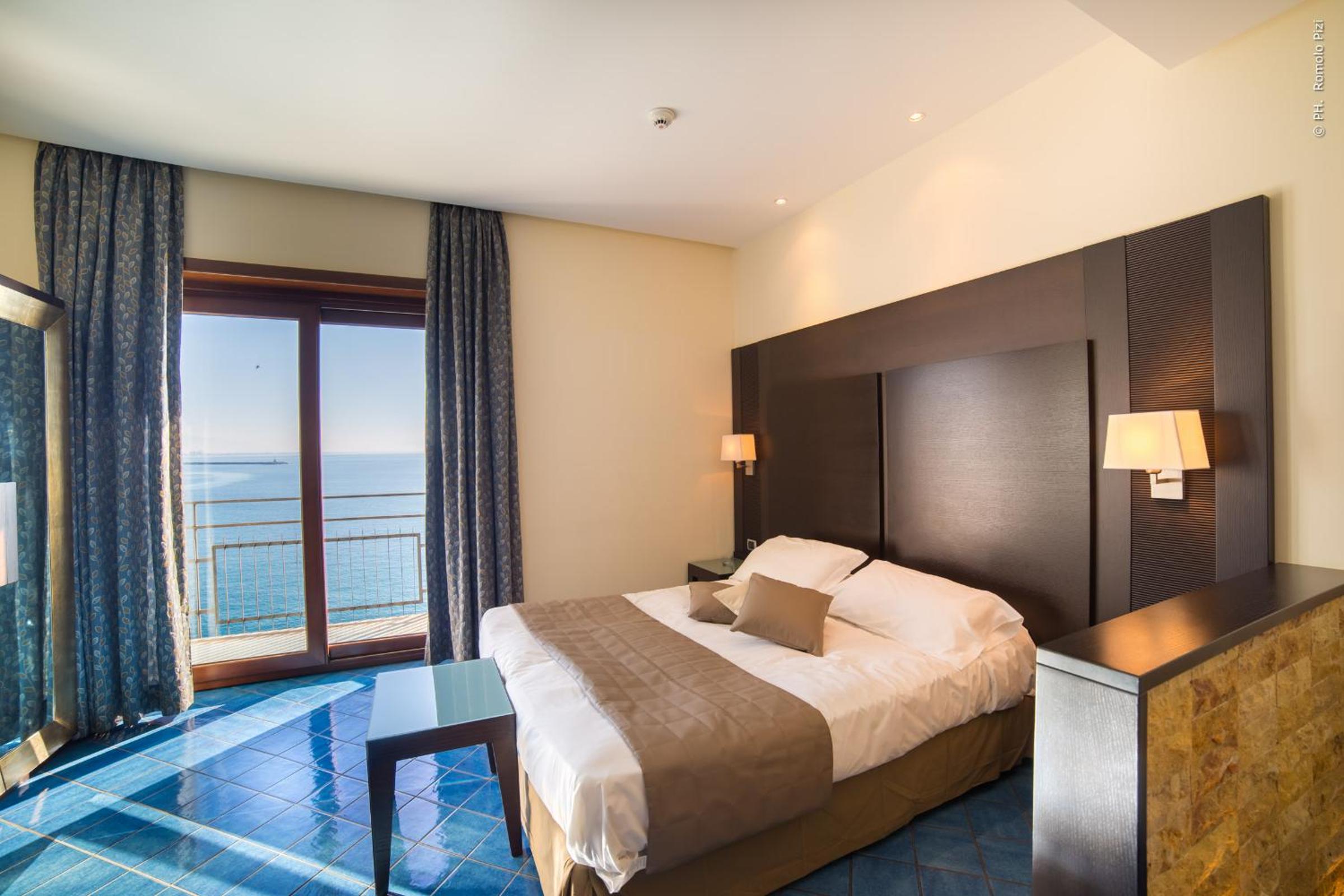 Superior Double Room with Sea View photo 1