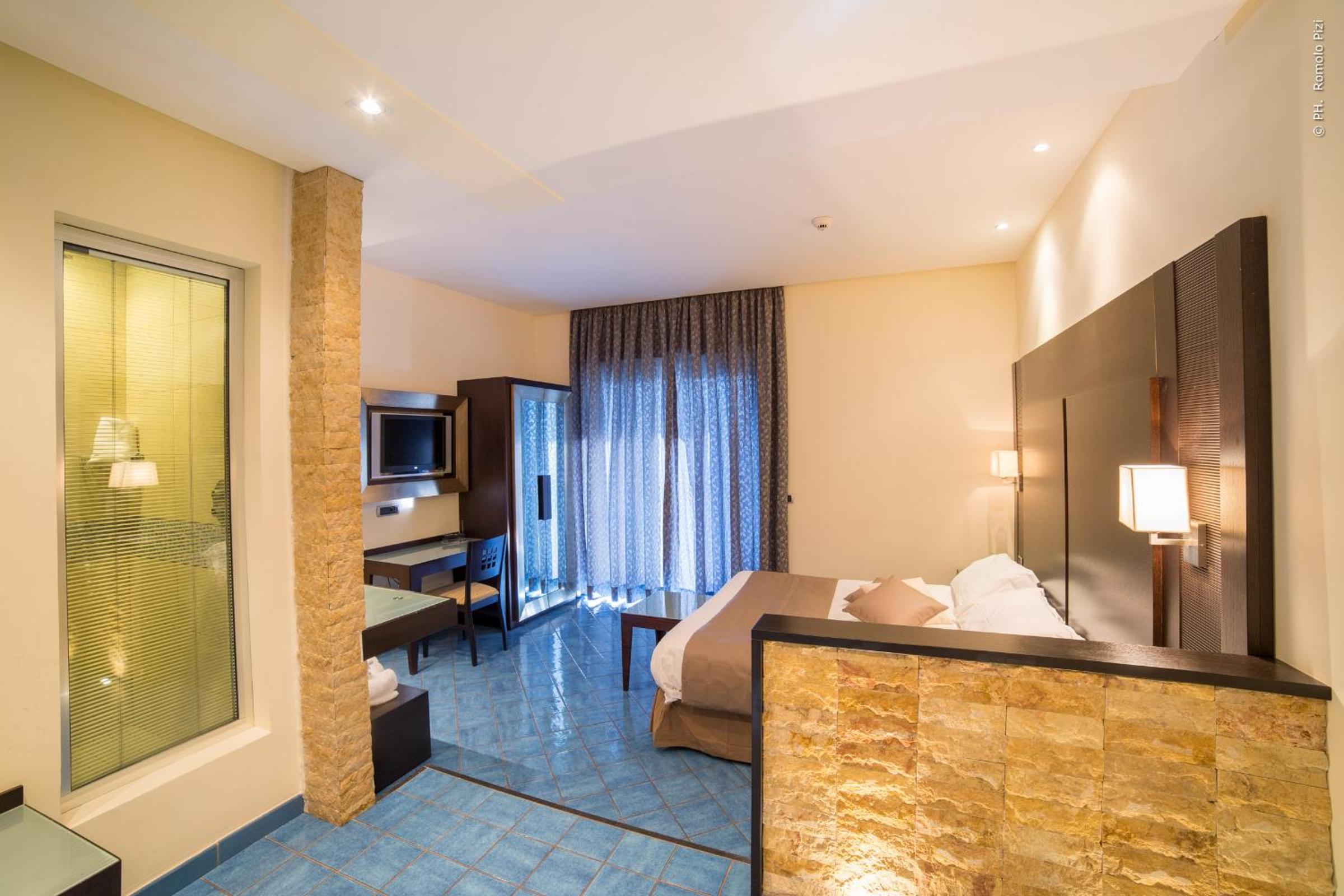 Superior Double Room with Sea View photo 2