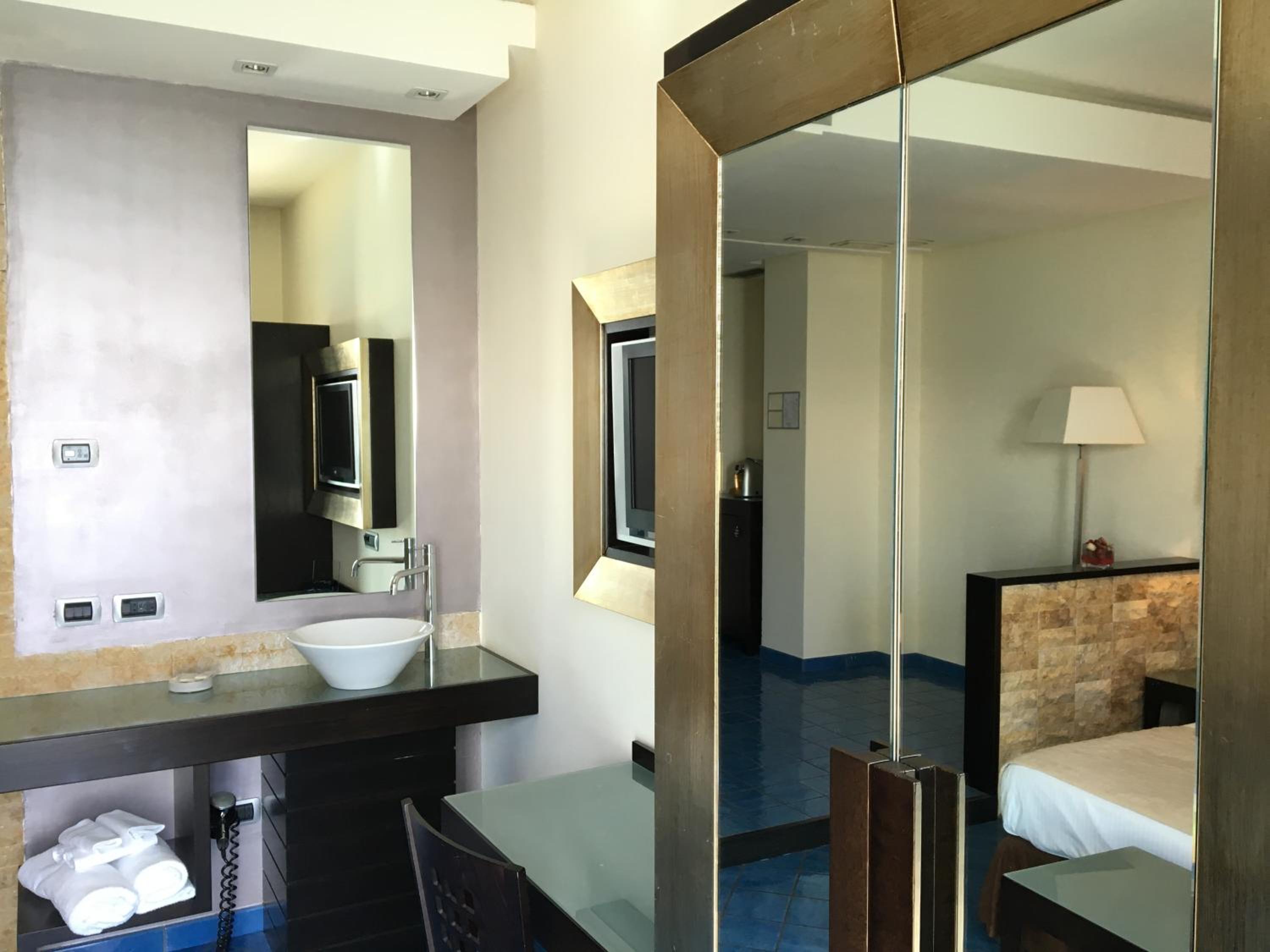 Double Room Single Use photo 2