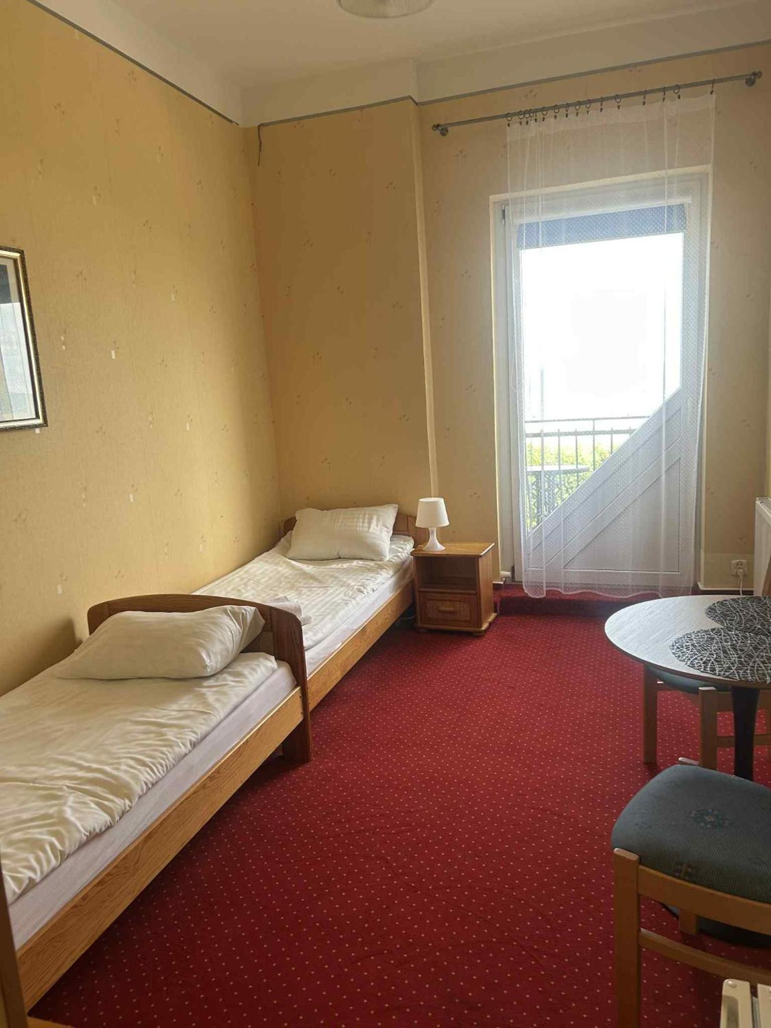 Small Twin Room photo 3