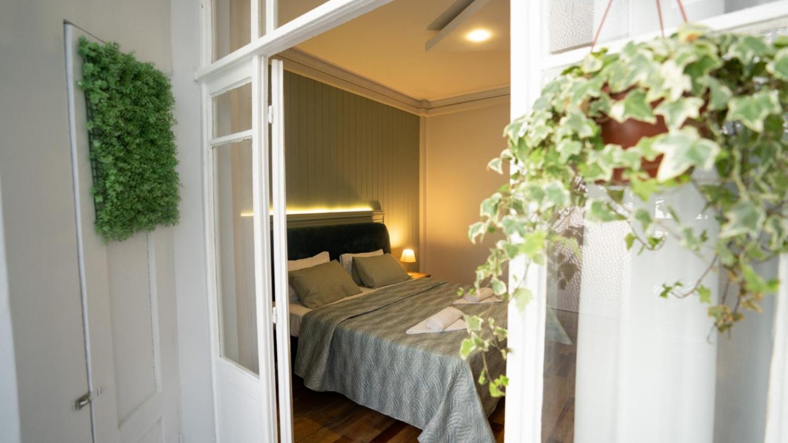 Two-Bedroom Deluxe Apartment with Balcony photo 2