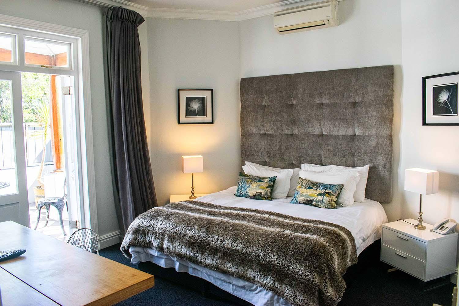Luxury Room with Patio - Photo 6