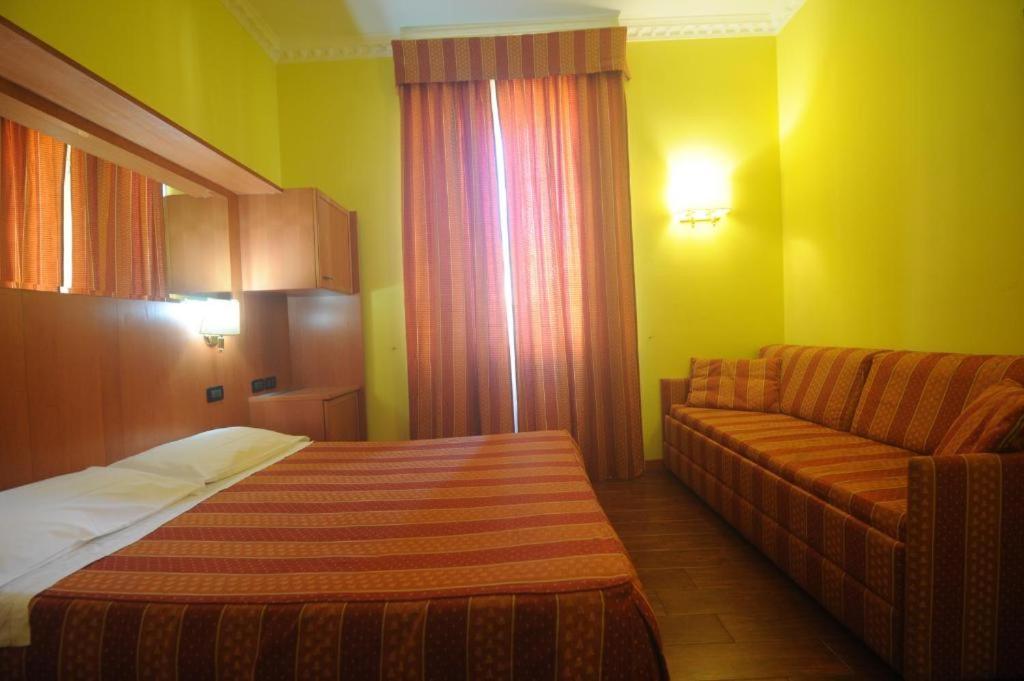 Basic Triple Room