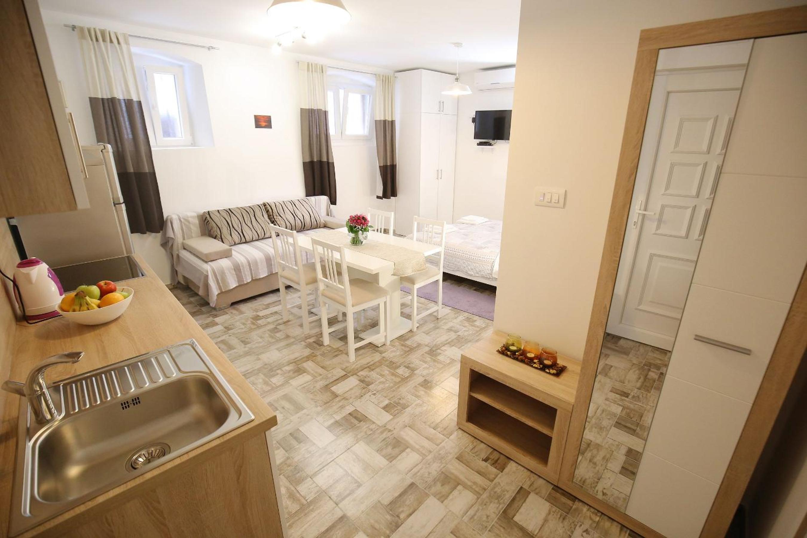 Studio Apartment