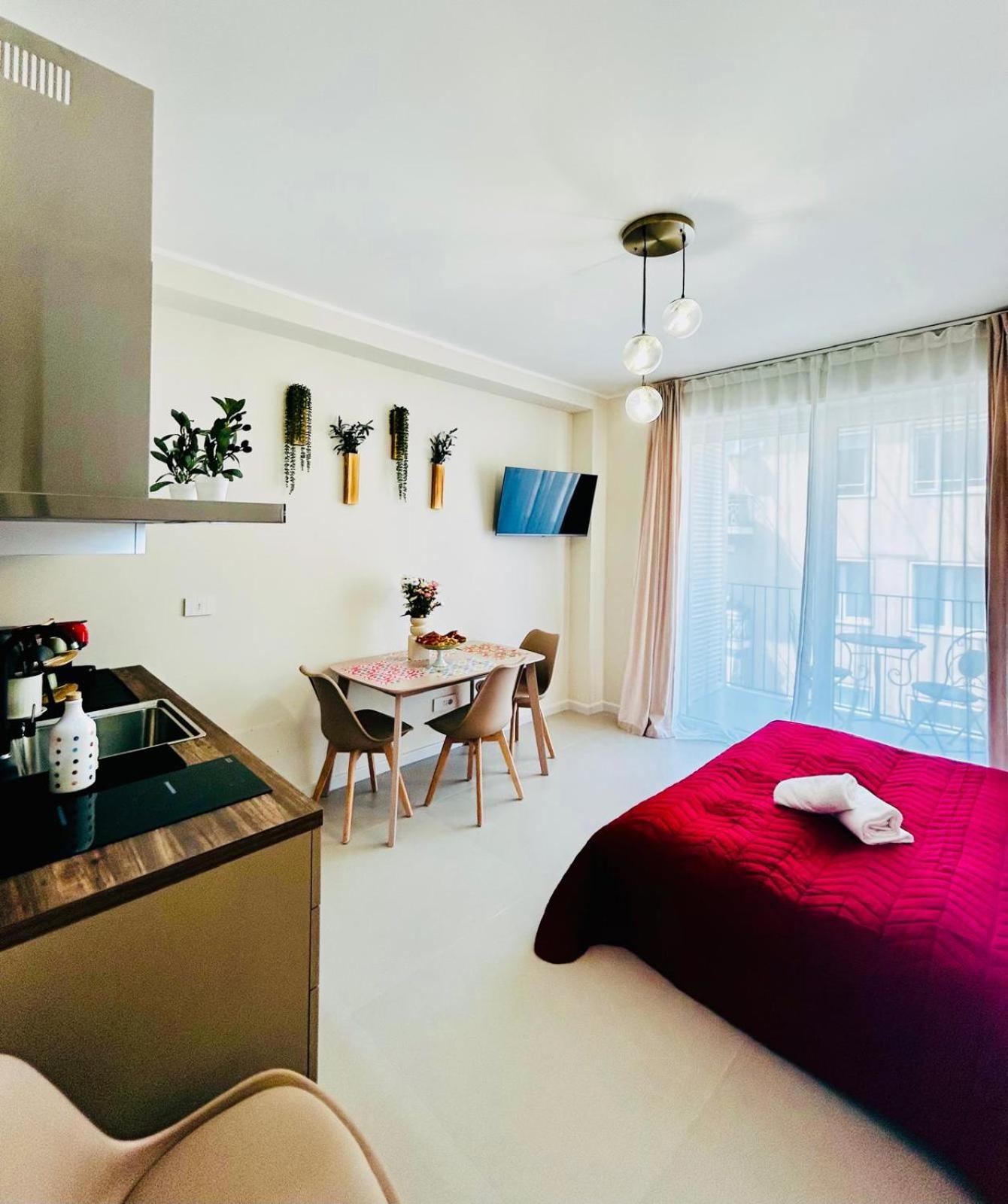 One-Bedroom Apartment
