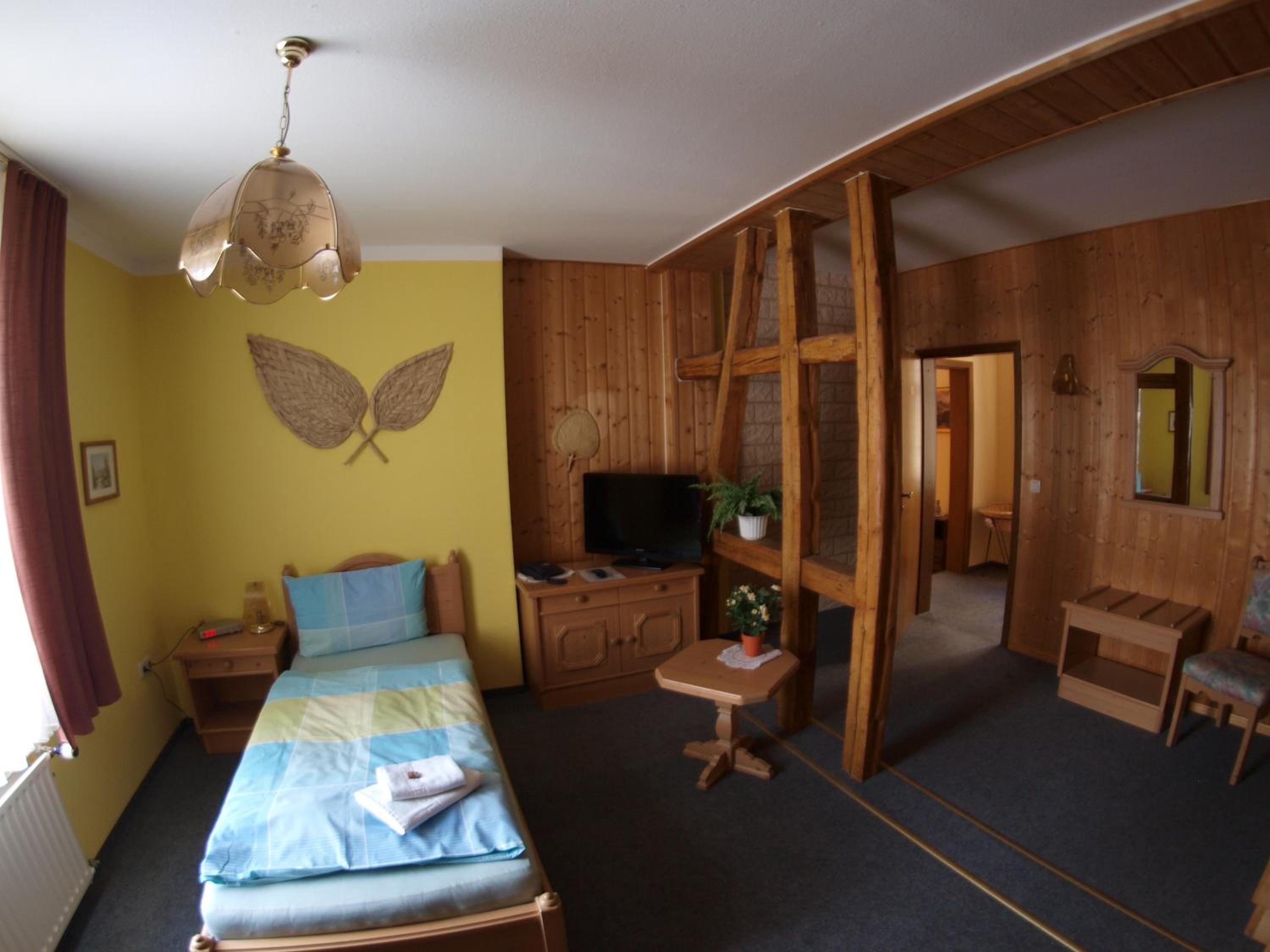 Single Room photo 3