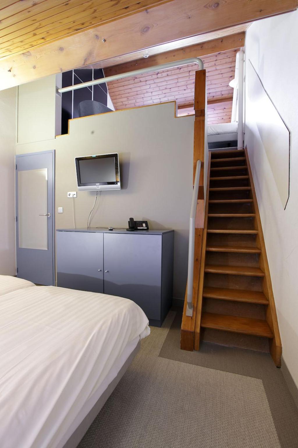 Premium Quadruple Room