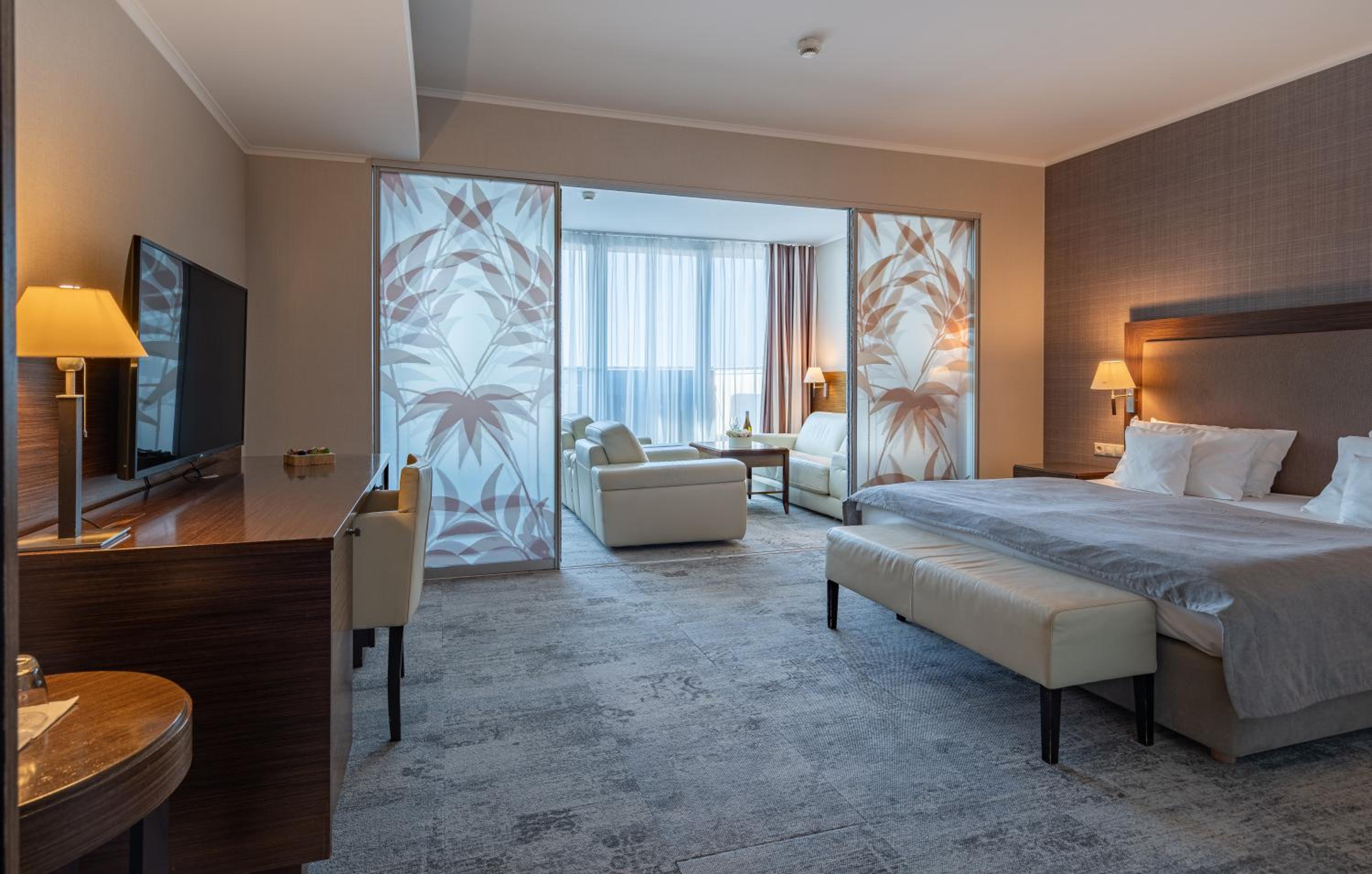 Two-room apartment with jacuzzi on the terrace