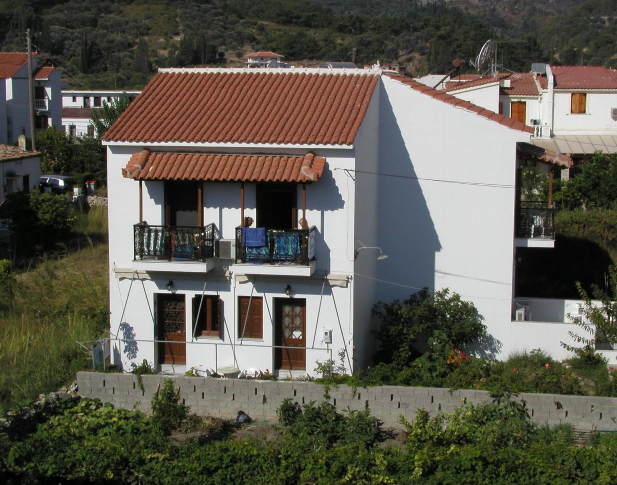 Standard Twin Room with Garden View