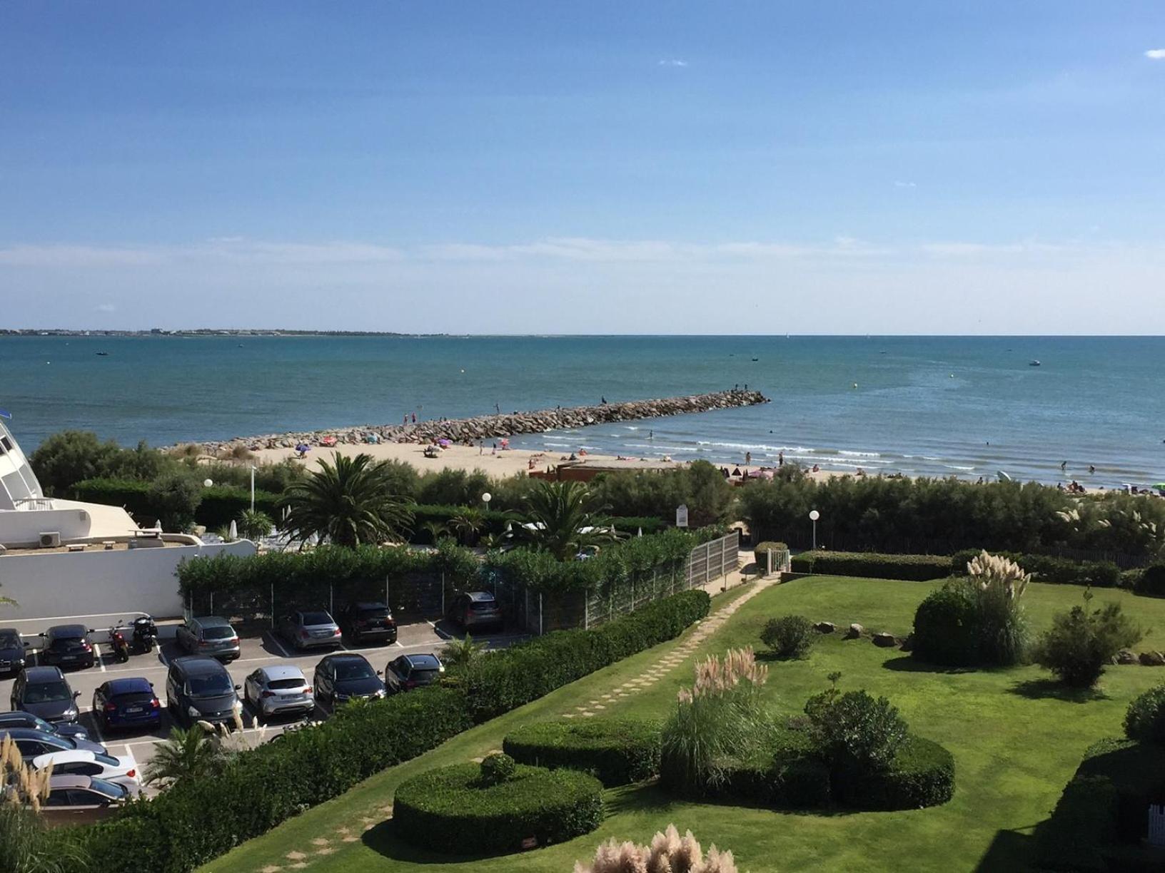 Studio Apartment with Sea View photo 2