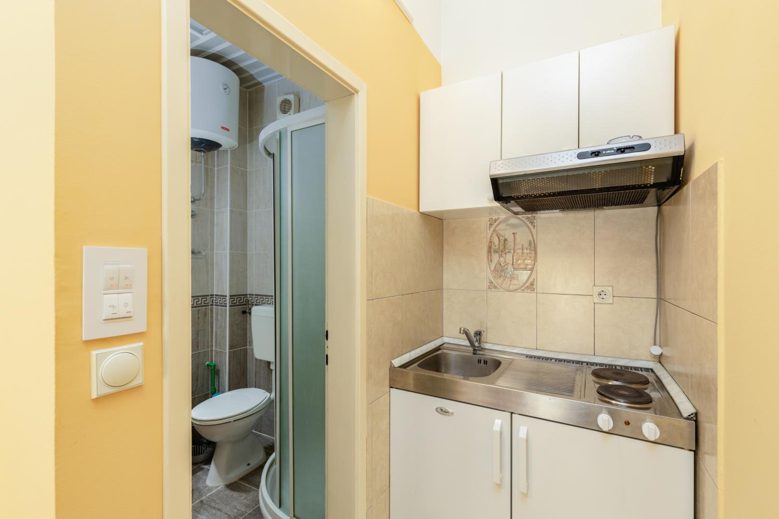 Twin Room with Bathroom