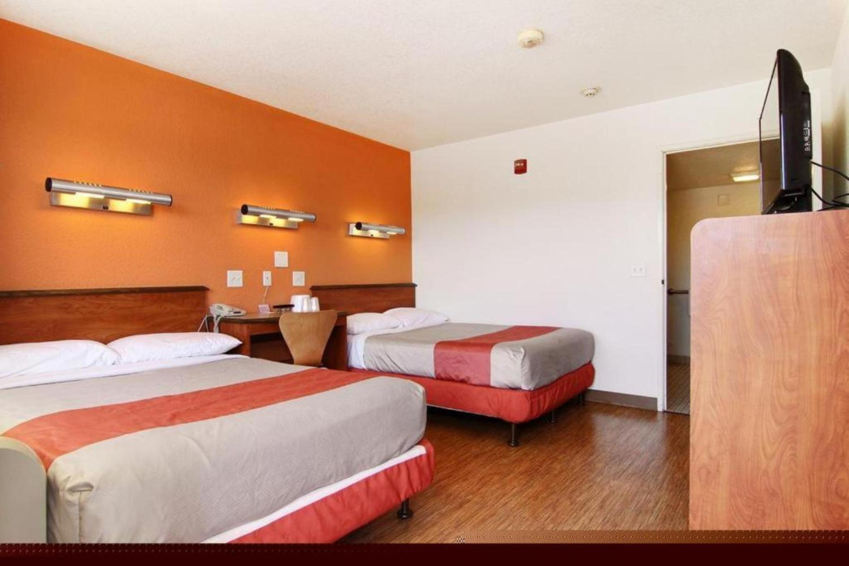 Deluxe Quadruple Room - Non-Smoking - Photo 3