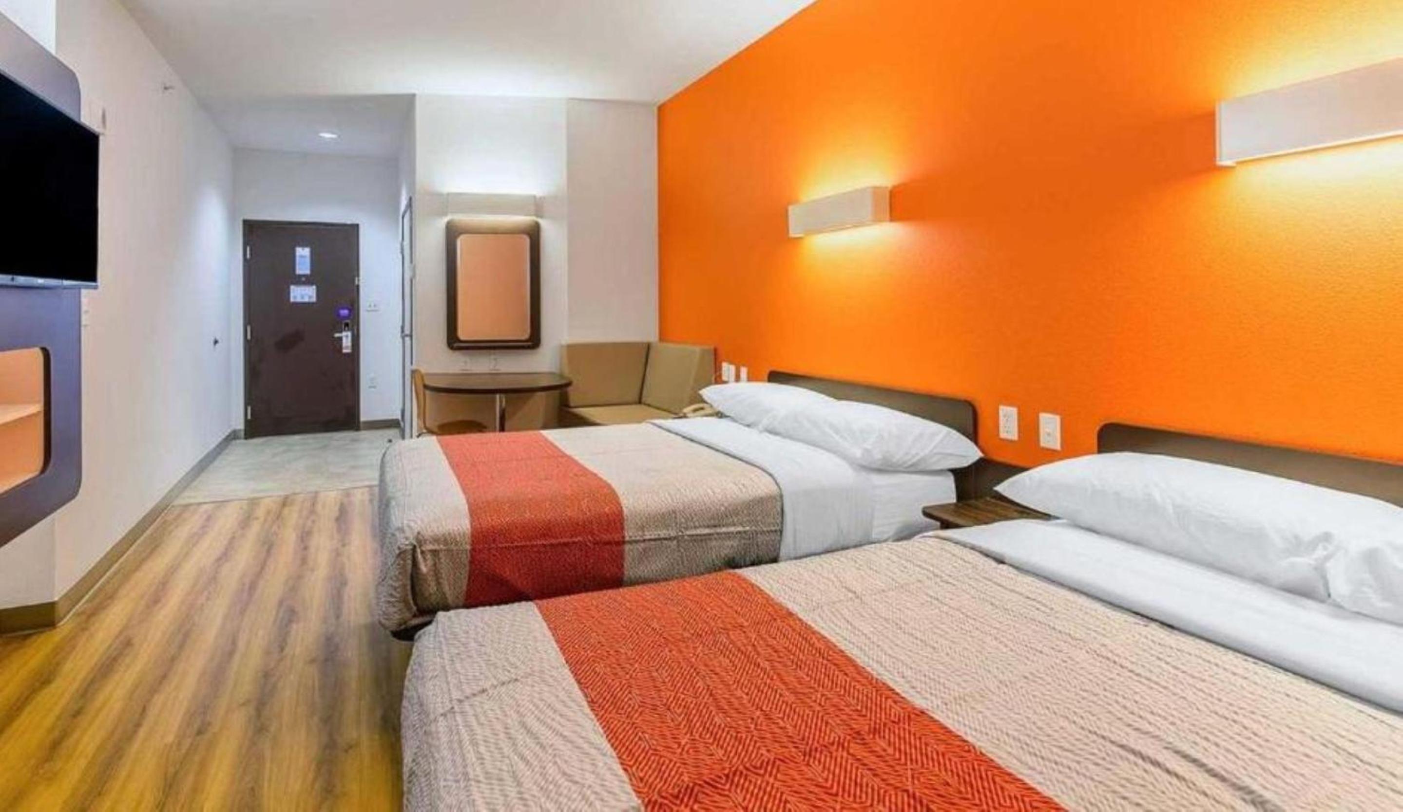 Deluxe Quadruple Room - Non-Smoking - Photo 4
