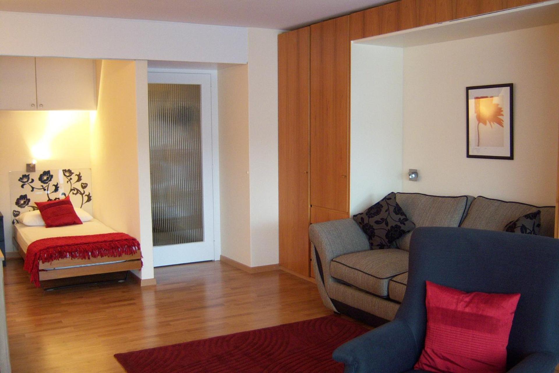 Apartment photo 3