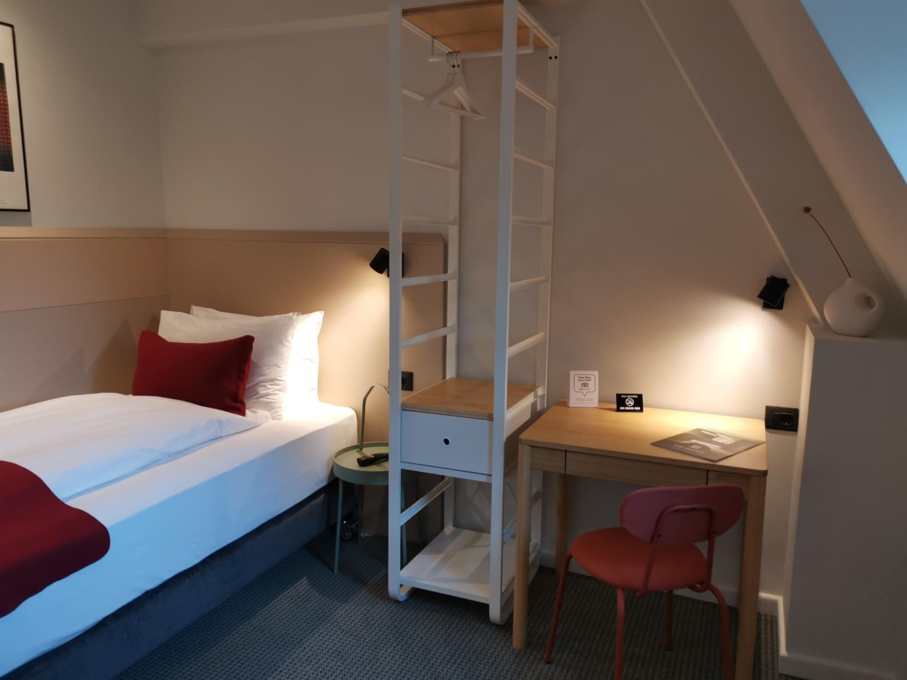 Standard Single Room photo 2