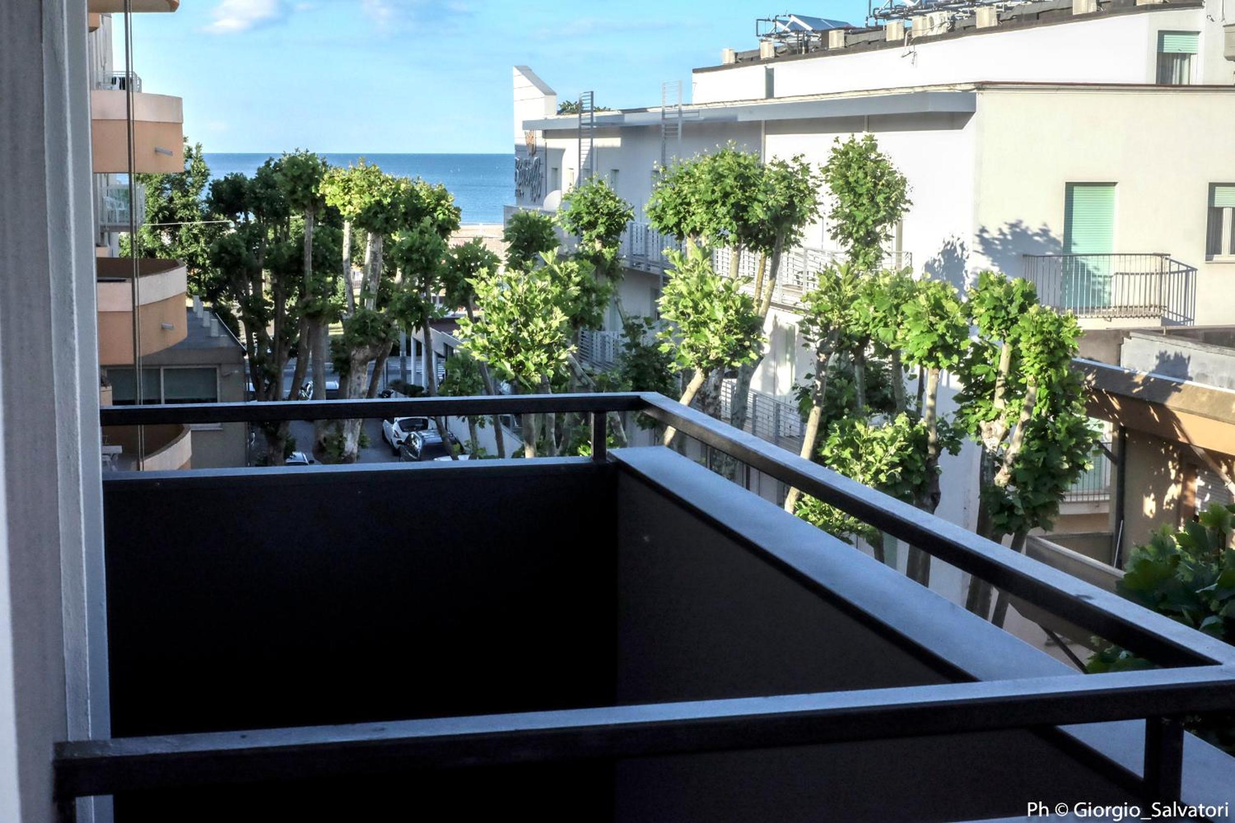 Standard Double Room with Balcony photo 2