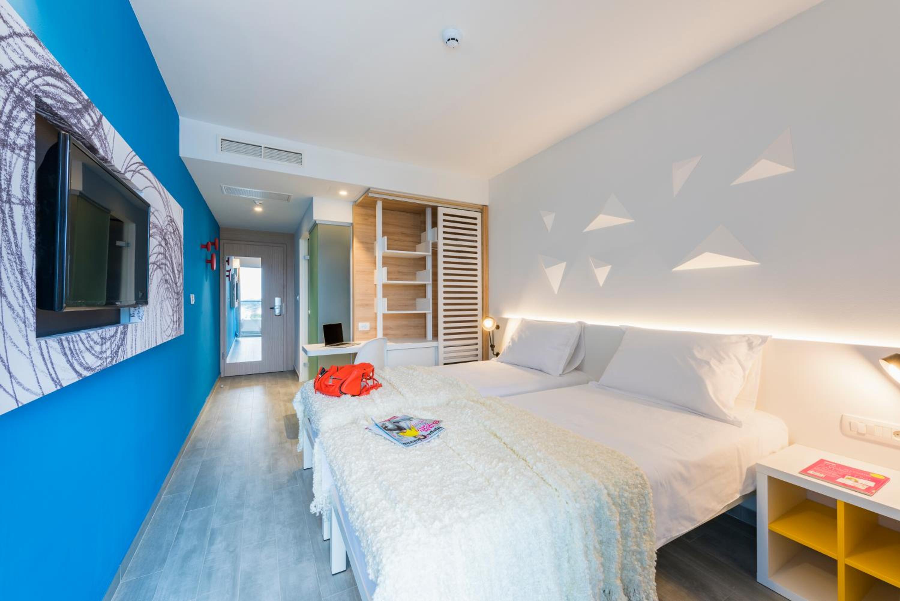 Double Room with Park View - Photo 5