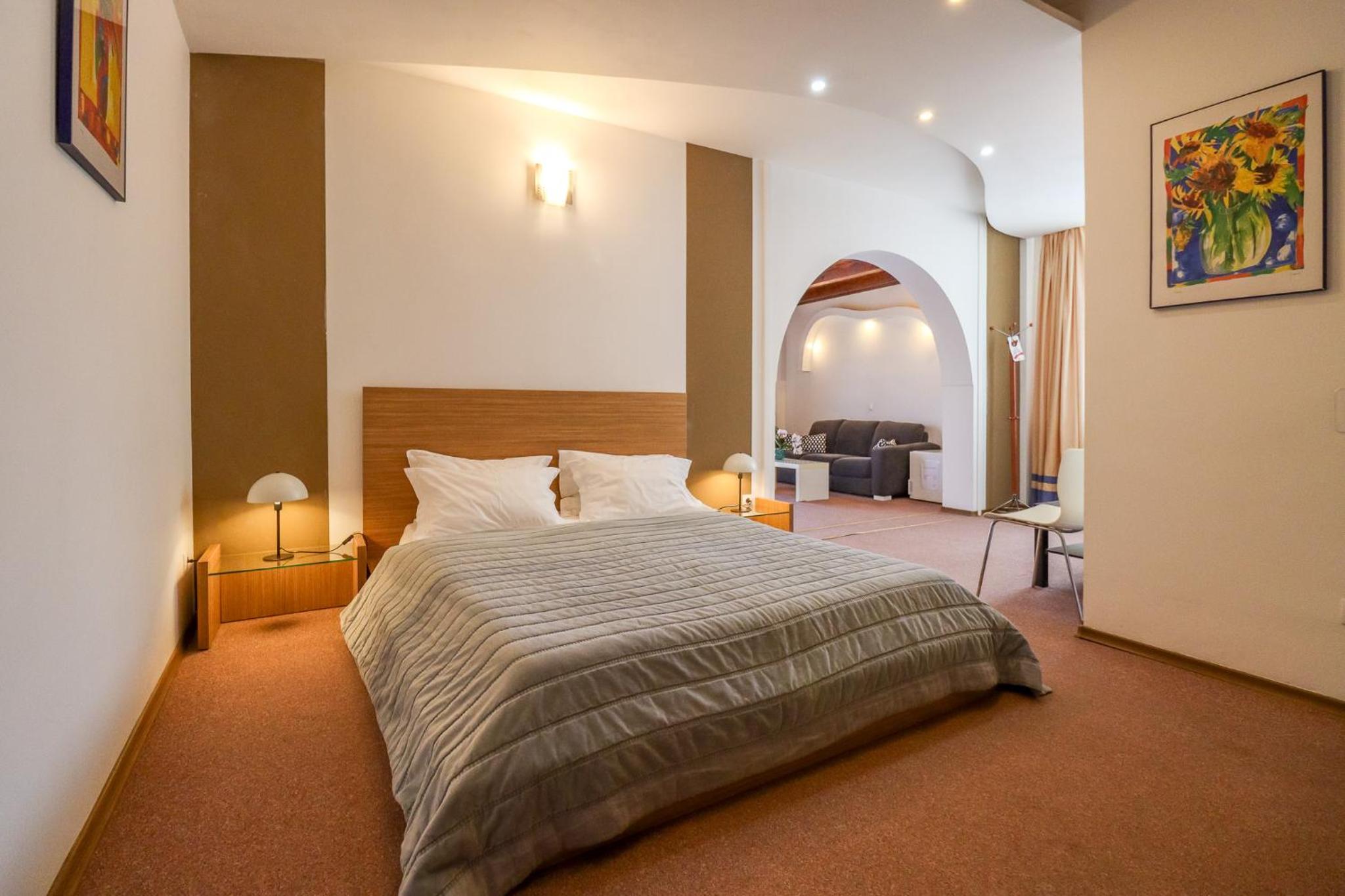 Suite with City View