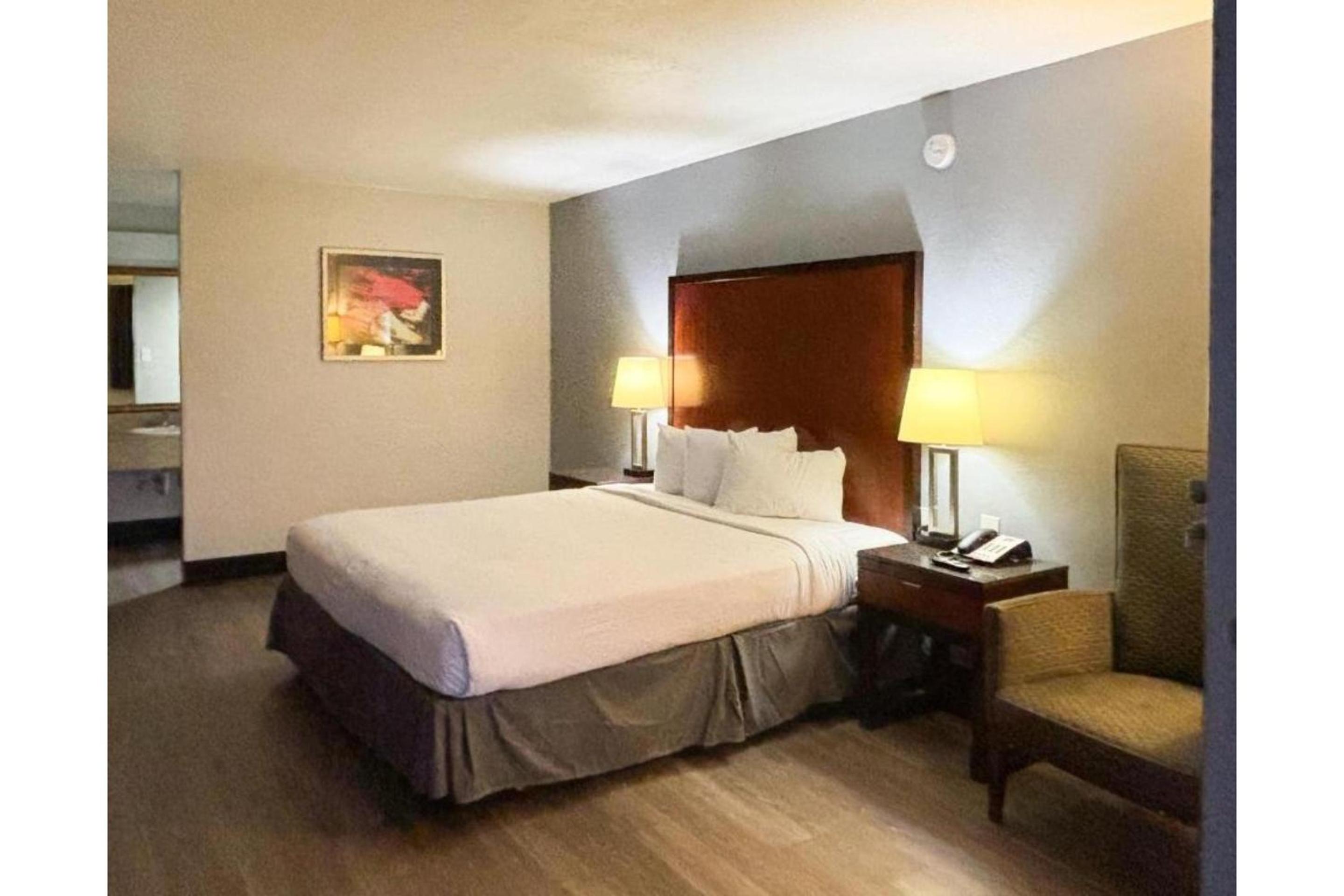 Deluxe Queen Room photo 1